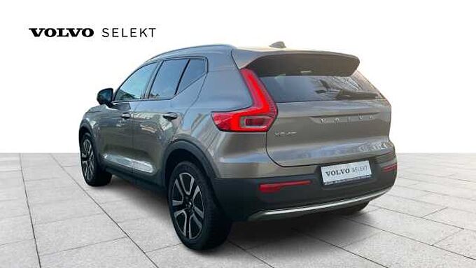Volvo XC40 Momentum Pro, T3 (manual)