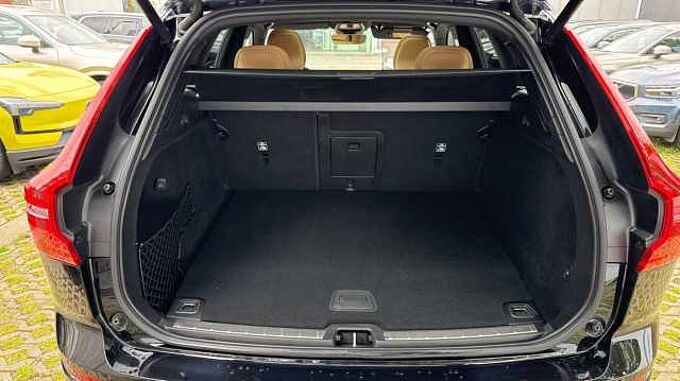 Volvo XC60 Recharge Plus Bright, T6 AWD plug-in hybride 3YEAR WARRANTY