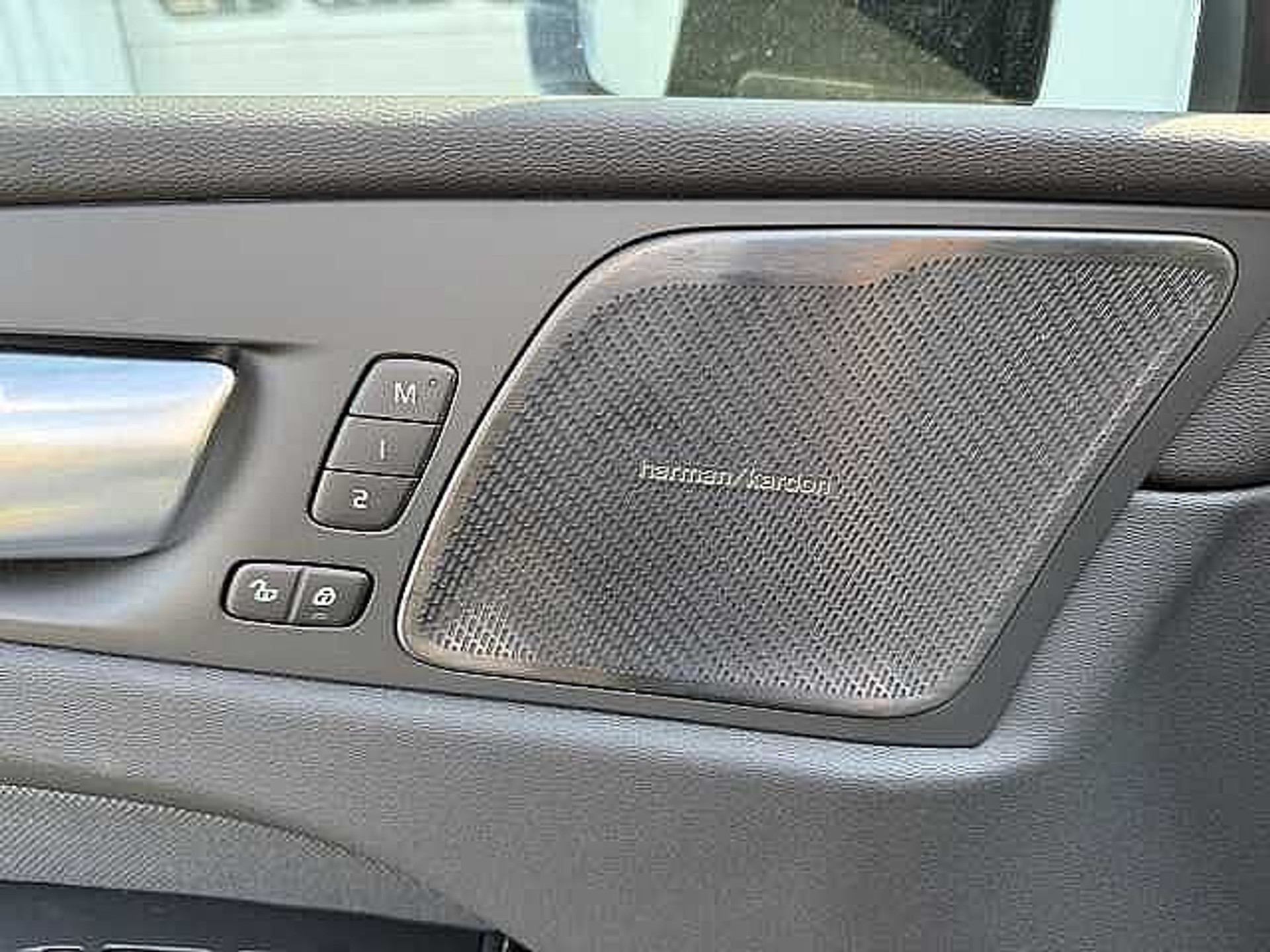 Volvo XC60 B5 AWD Mild-Hybrid Plus Dark - PANODAK - 4x4 + 3 JAAR GARANTIE 48482050-18.jpg | ACB Woluwe