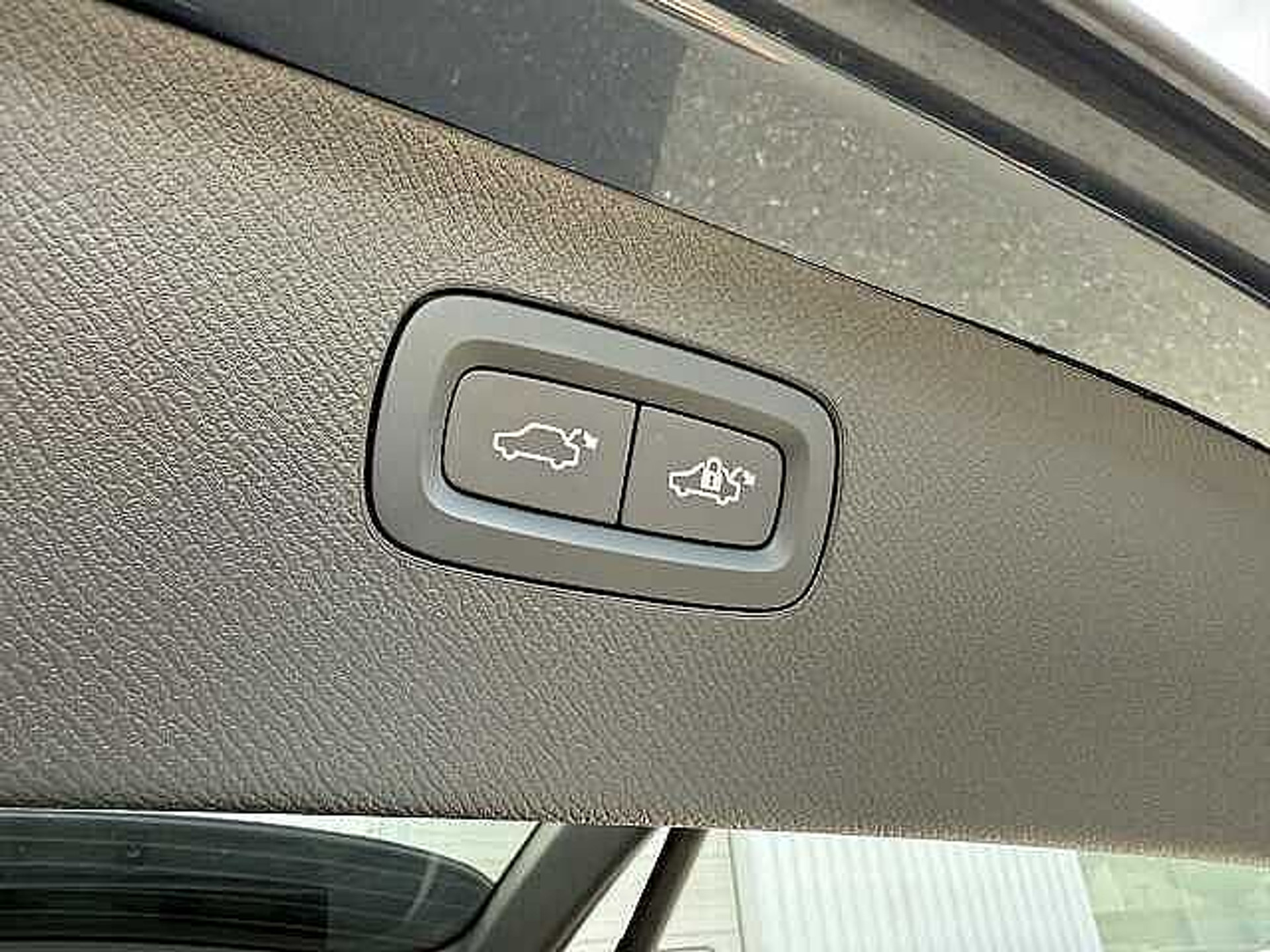 Volvo XC90 T8 AWD Plus Bright Plug in Hybride - Luchtvering + 3 JAAR GARANTIE 48482062-25.jpg | ACB Woluwe