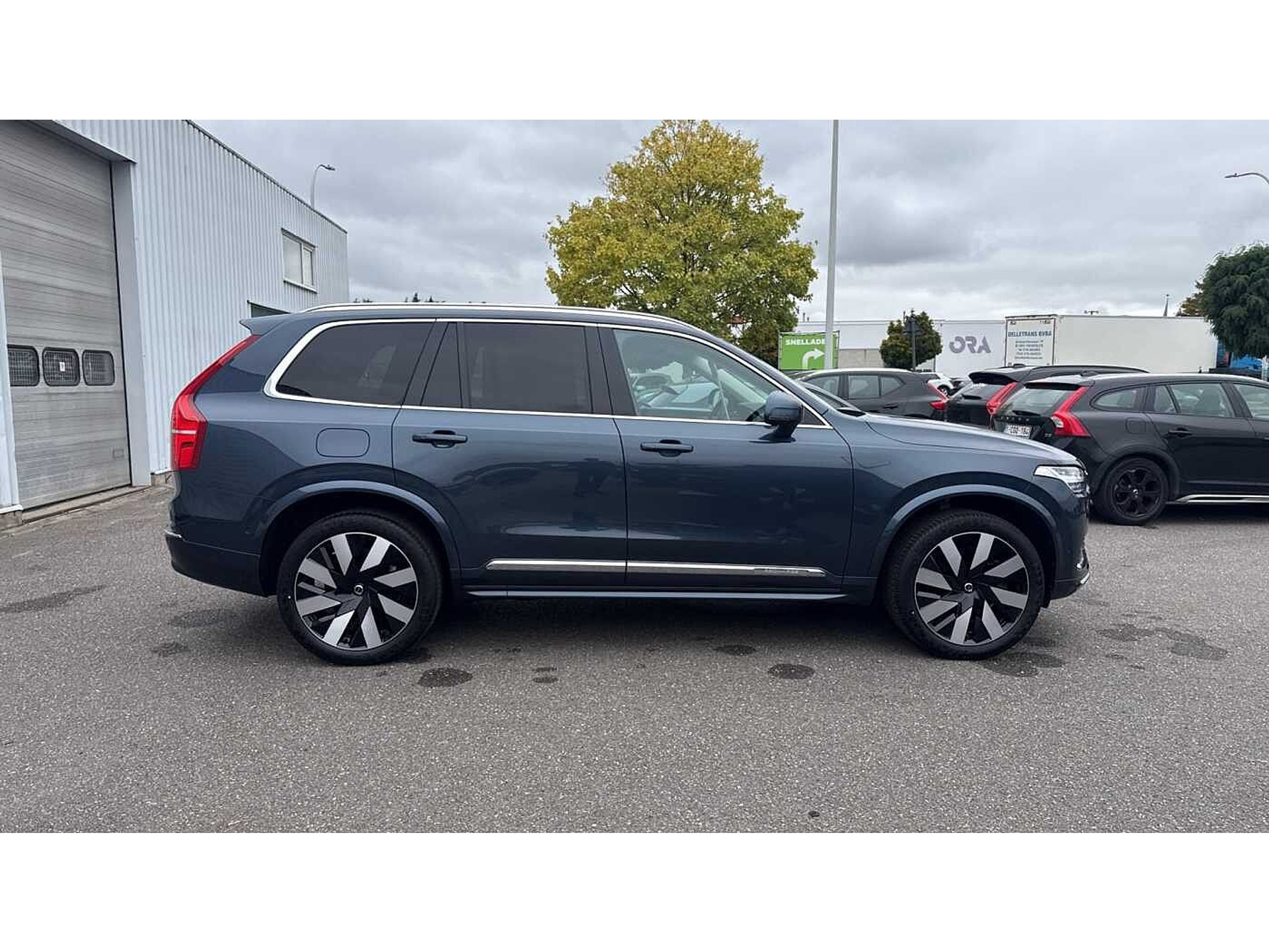 Volvo XC90 T8 AWD Plus Bright Plug in Hybride - Luchtvering + 3 JAAR GARANTIE 48482062-28.jpg | ACB Woluwe