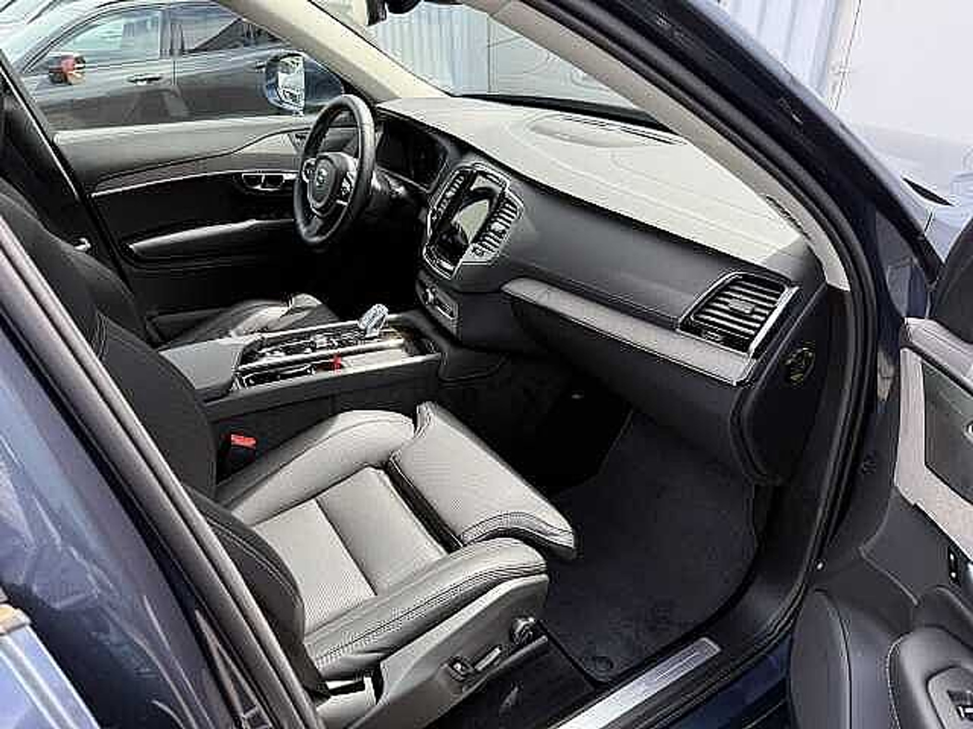 Volvo XC90 T8 AWD Plus Bright Plug in Hybride - Luchtvering + 3 JAAR GARANTIE 48482062-5.jpg | ACB Woluwe