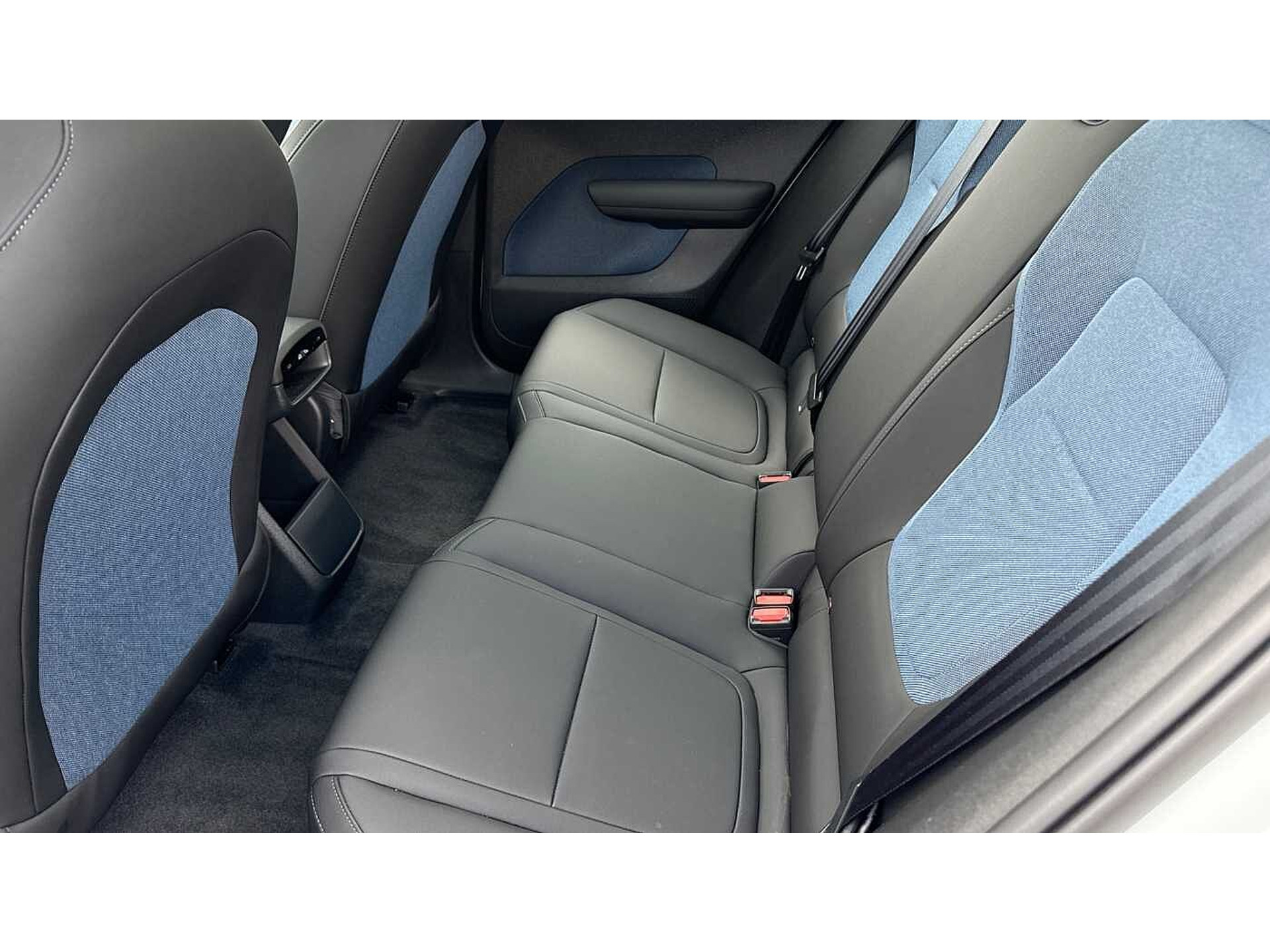 Volvo EX30 Ultra Single Motor Extended Range + 3 JAAR GARANTIE 48482070-7.jpg | ACB Woluwe