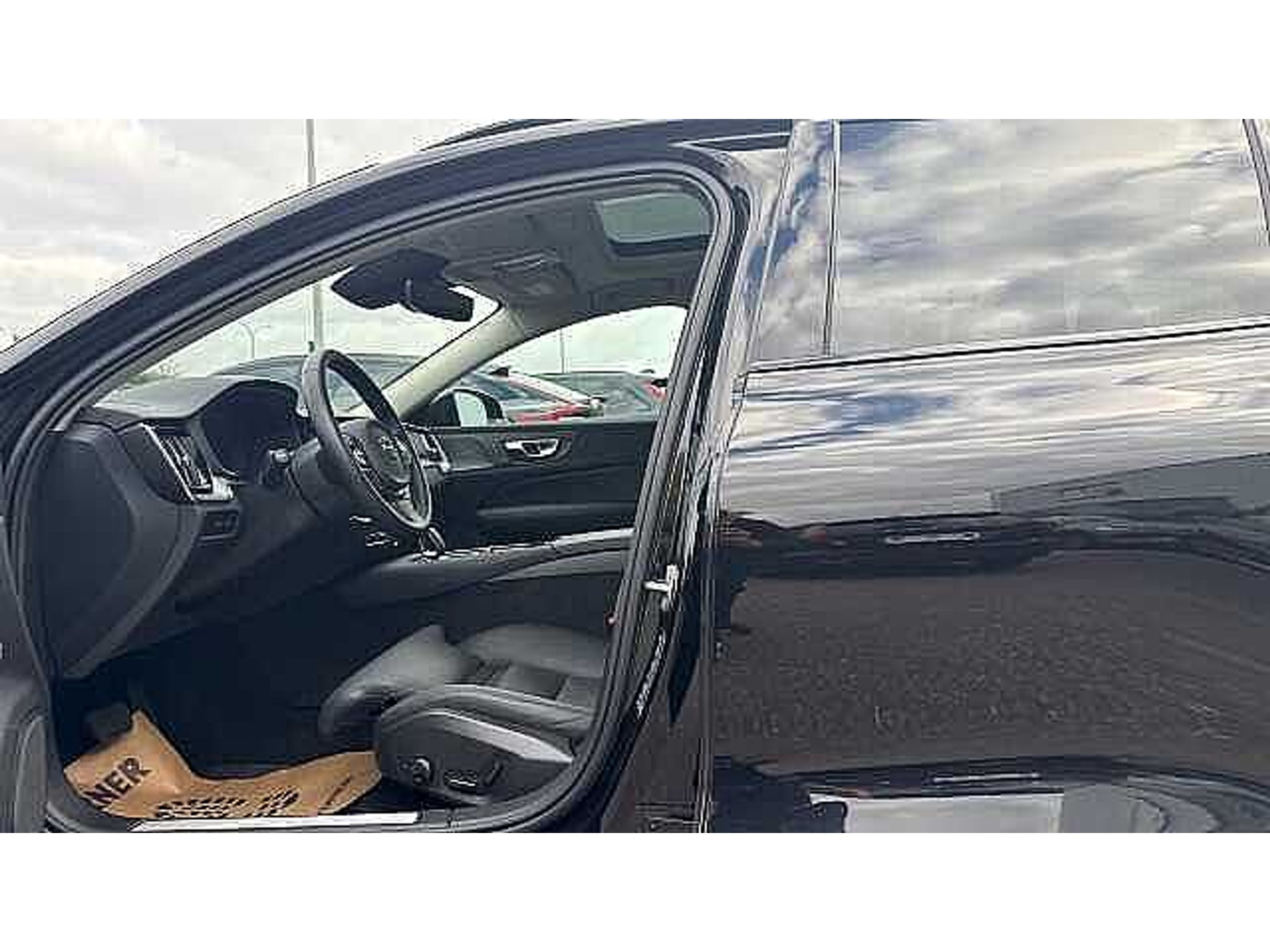 Volvo V60 Ultra Dark, T6 AWD Plug-in hybrid 48482072-23.jpg | ACB Woluwe