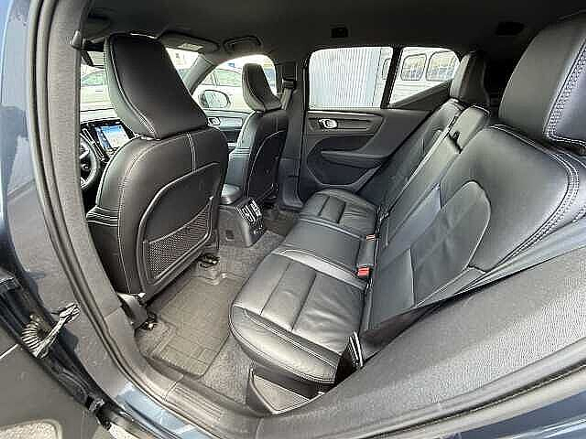 Volvo XC40 T4 R-Design Plug in Hybride + 3 JAAR GARANTIE 48482077-5.jpg | ACB Woluwe