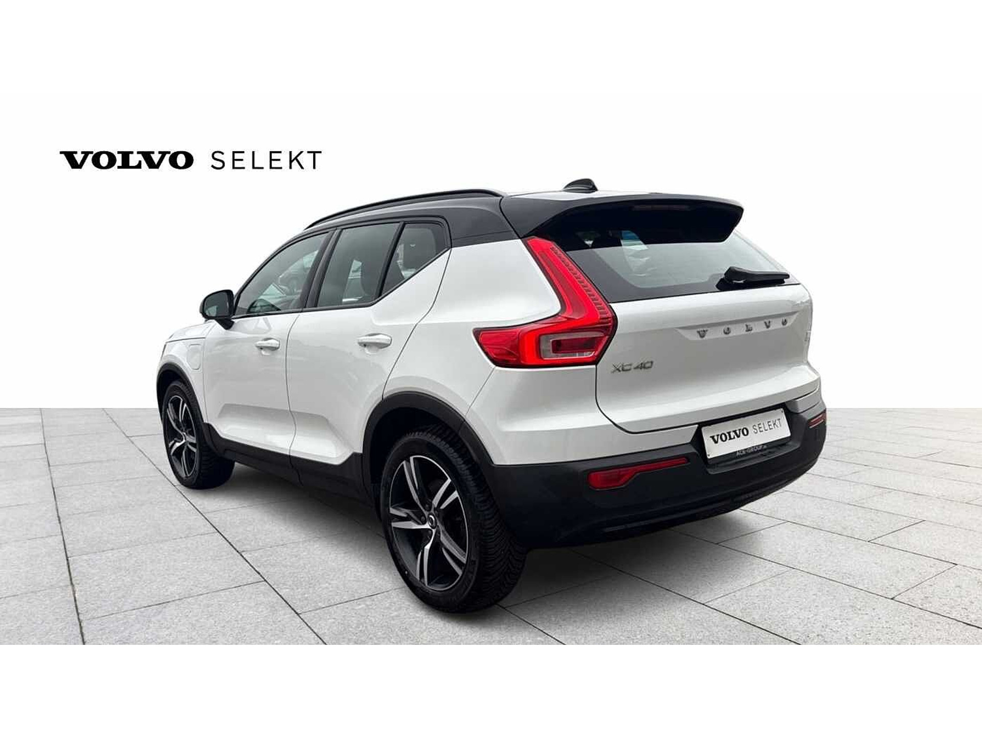 Volvo XC40 T5 Plug-in Hybrid R-Design + 3 JAAR GARANTIE 48482082-1.jpg | ACB Woluwe