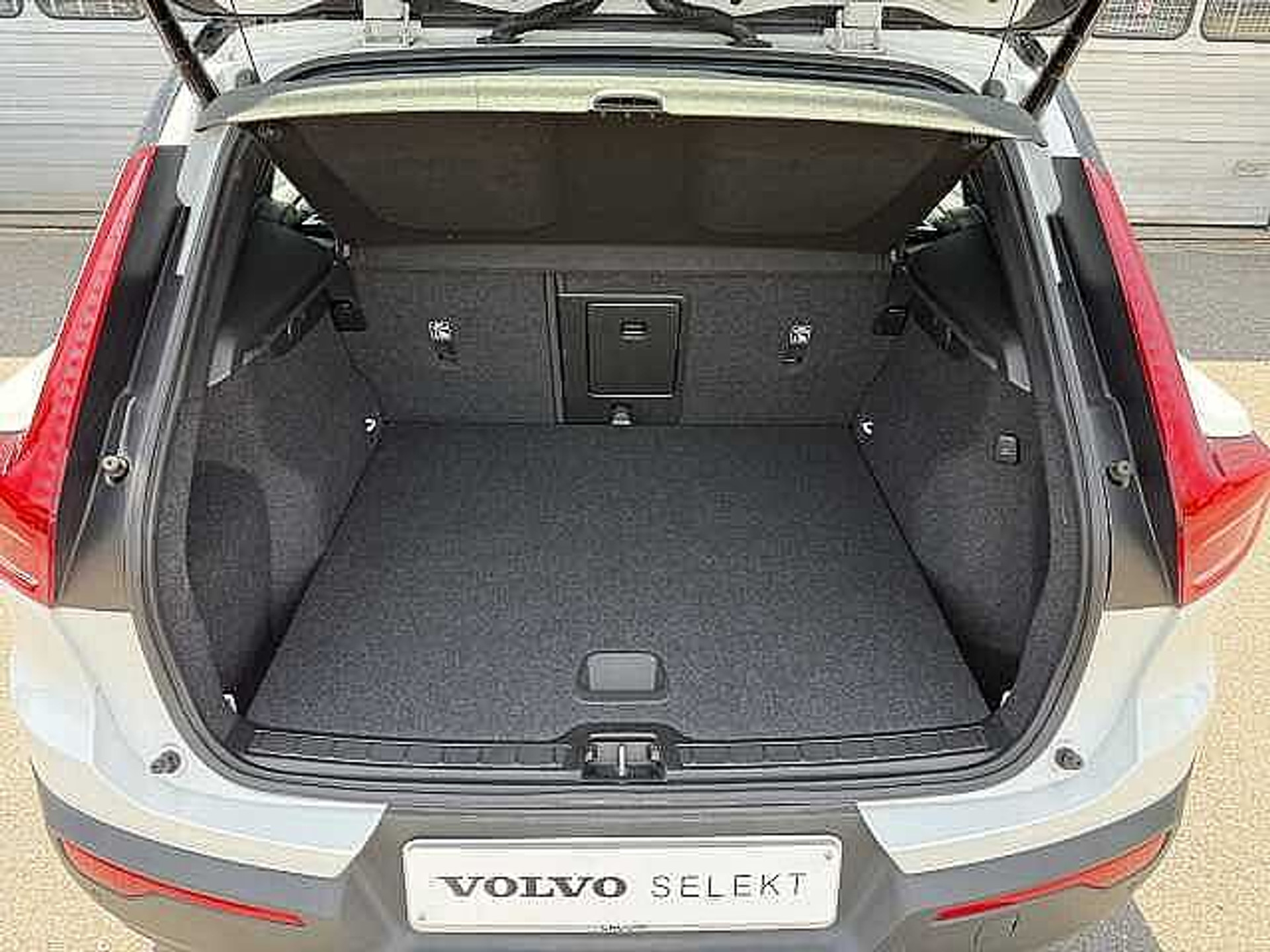 Volvo XC40 T5 Plug-in Hybrid R-Design + 3 JAAR GARANTIE 48482082-20.jpg | ACB Woluwe