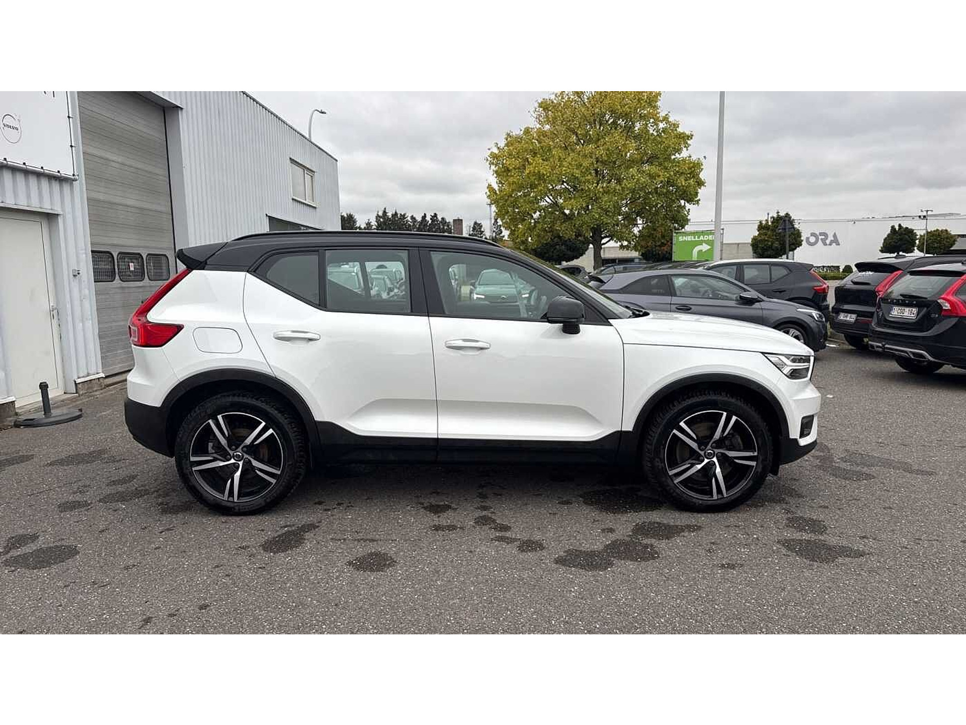 Volvo XC40 T5 Plug-in Hybrid R-Design + 3 JAAR GARANTIE 48482082-23.jpg | ACB Woluwe