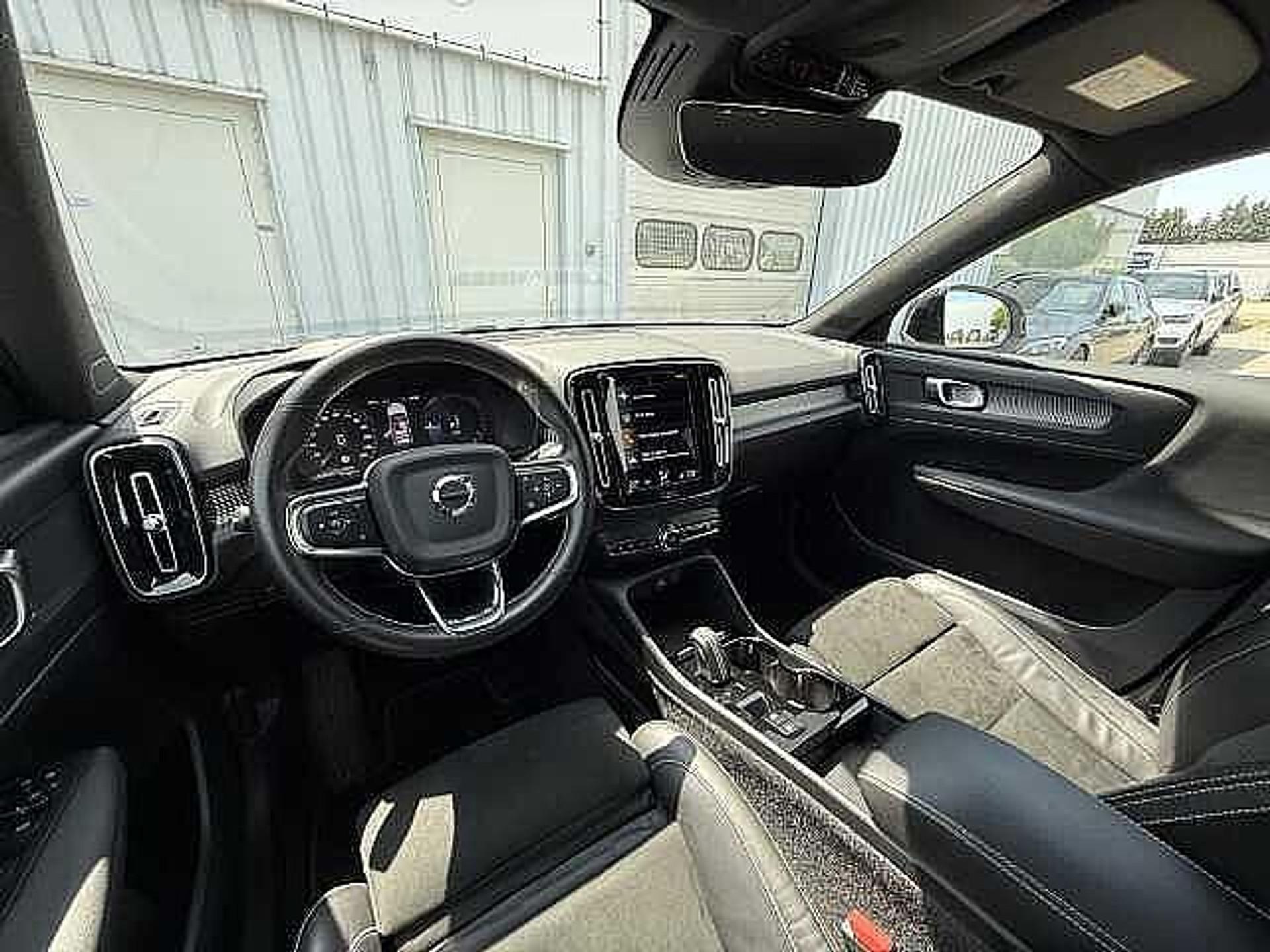 Volvo XC40 T5 Plug-in Hybrid R-Design + 3 JAAR GARANTIE 48482082-7.jpg | ACB Woluwe