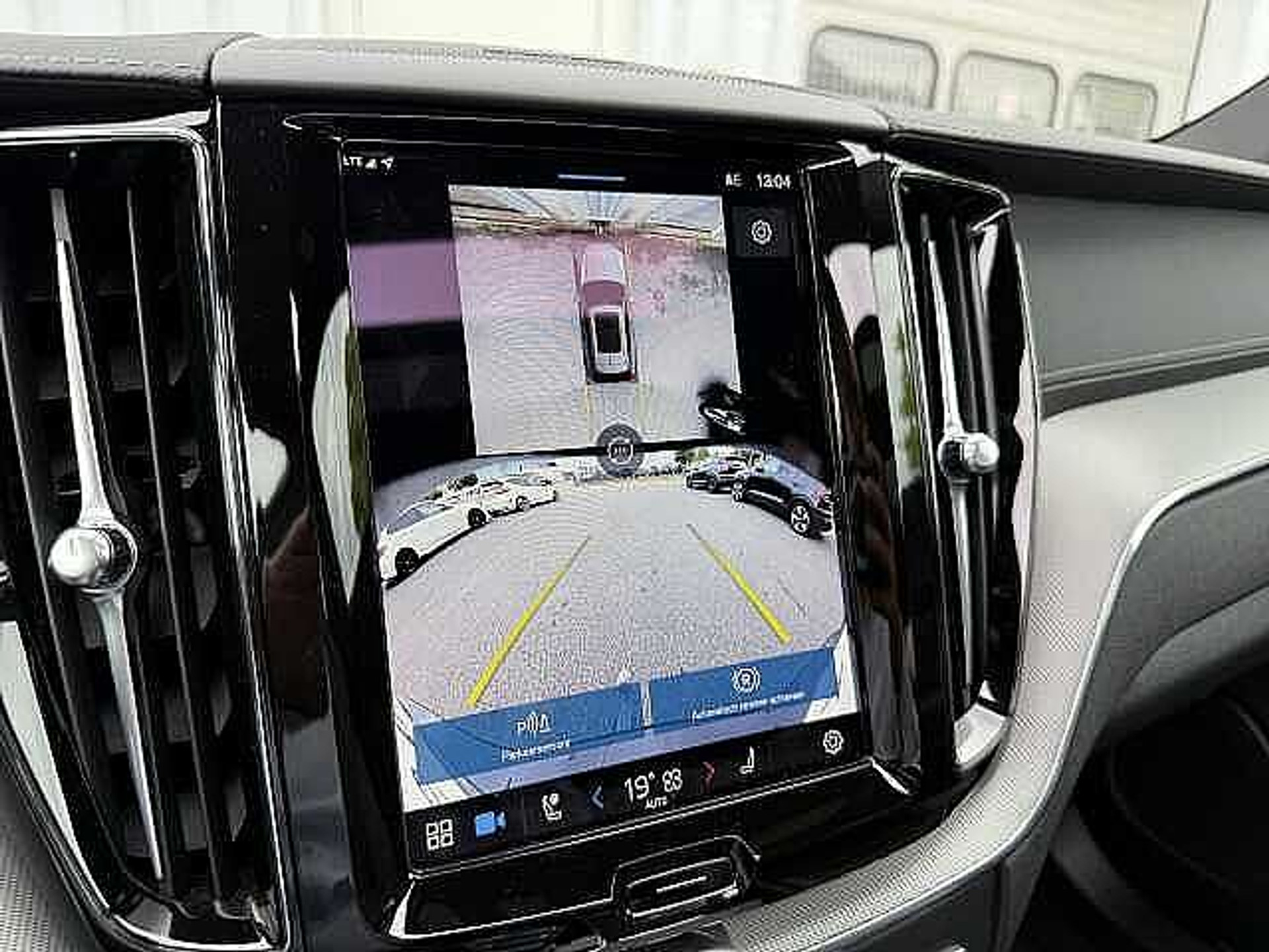 Volvo XC60 T6 AWD Ultimate Dark Plug in Hybride- Luchtvering - Trekhaak + 3 JAAR GARANTIE 48482088-16.jpg | ACB Woluwe