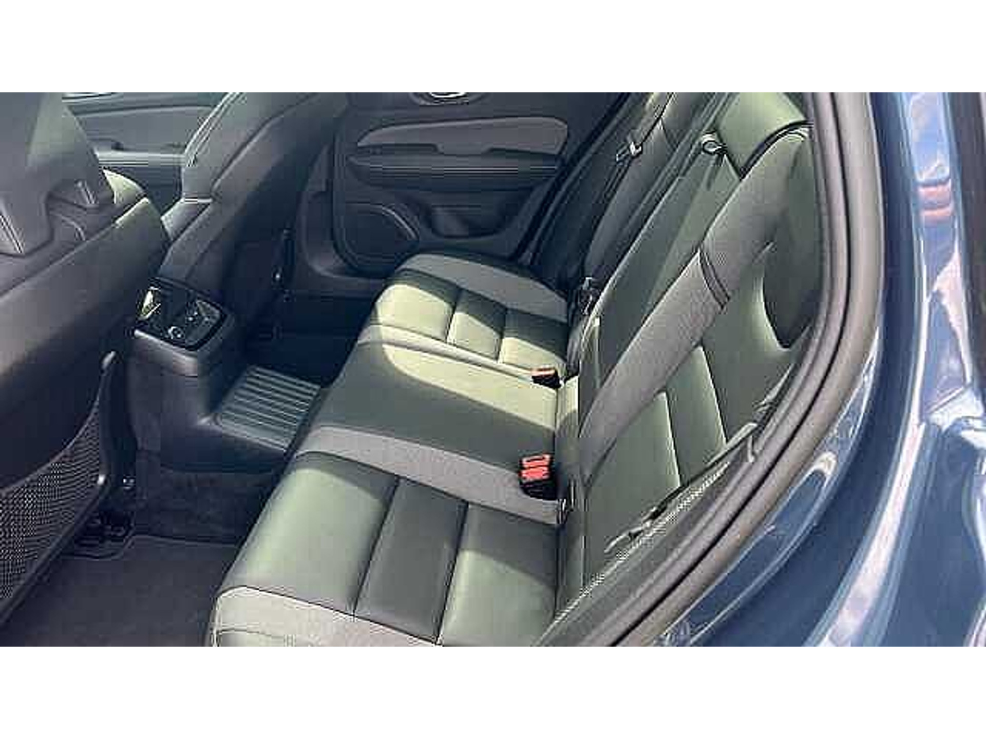 Volvo V60 T6 Plug in hybride, Ultimate Dark 48482118-9.jpg | ACB Woluwe