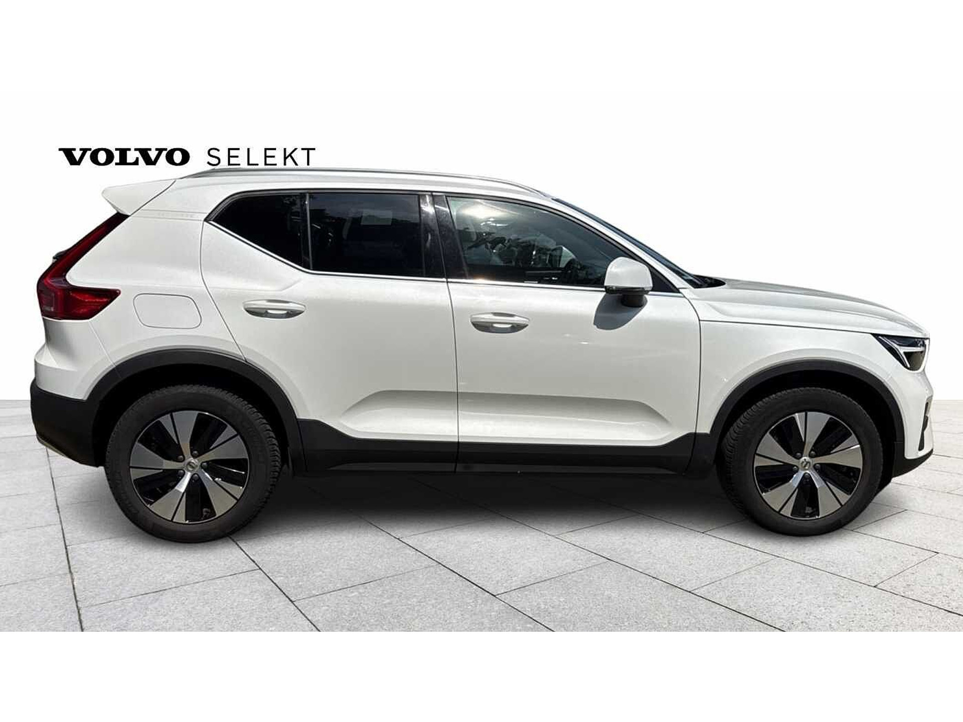 Volvo XC40 Recharge Plus Bright, T4 plug-in hybrid, 48482122-4.jpg | ACB Woluwe