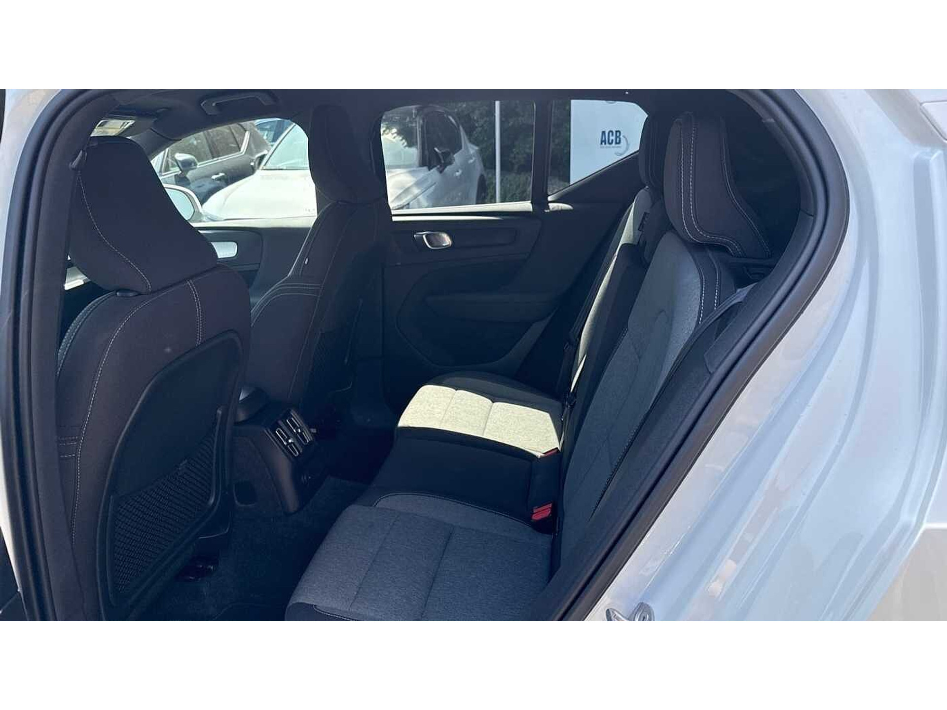 Volvo XC40 Recharge Plus Bright, T4 plug-in hybrid, 48482122-9.jpg | ACB Woluwe