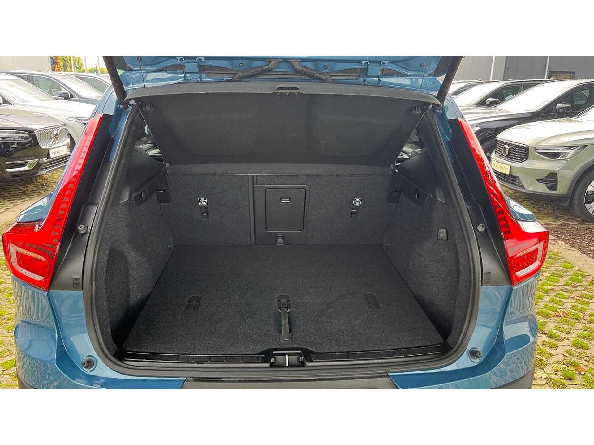 Volvo XC40 Plus Dark, T2 Geartronic 48482127-10.jpg | ACB Woluwe