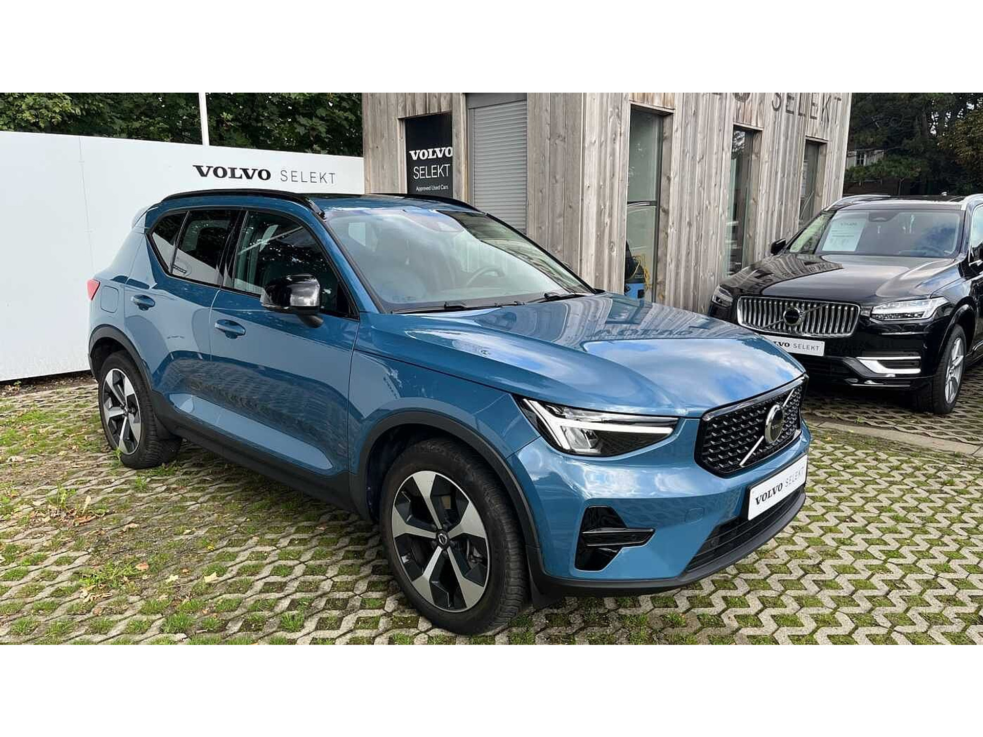 Volvo XC40 Plus Dark, T2 Geartronic 48482127-5.jpg | ACB Woluwe
