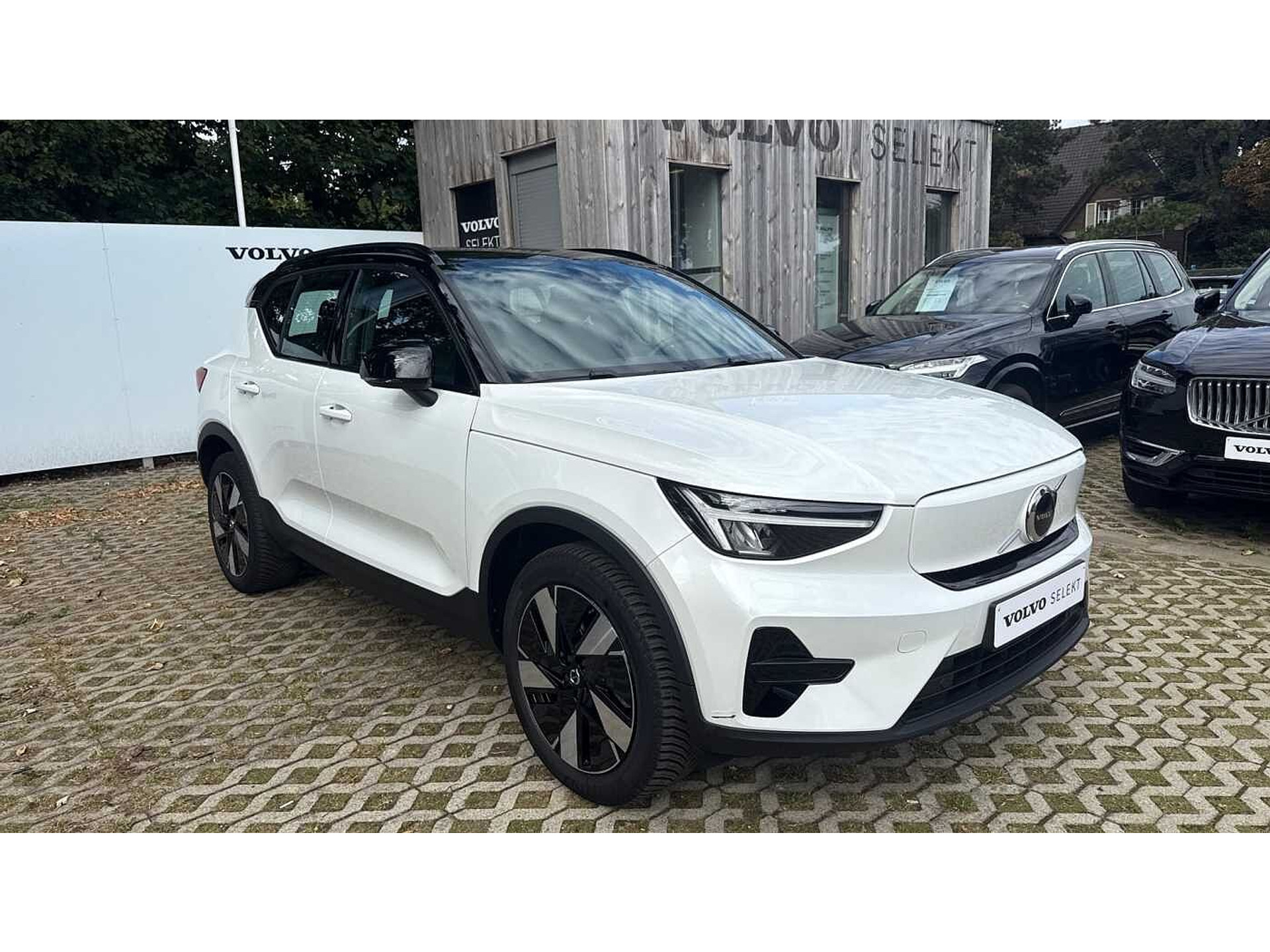 Volvo XC40 Recharge Core, Single Motor Extended Range, Elektrisch 48482130-5.jpg | ACB Woluwe