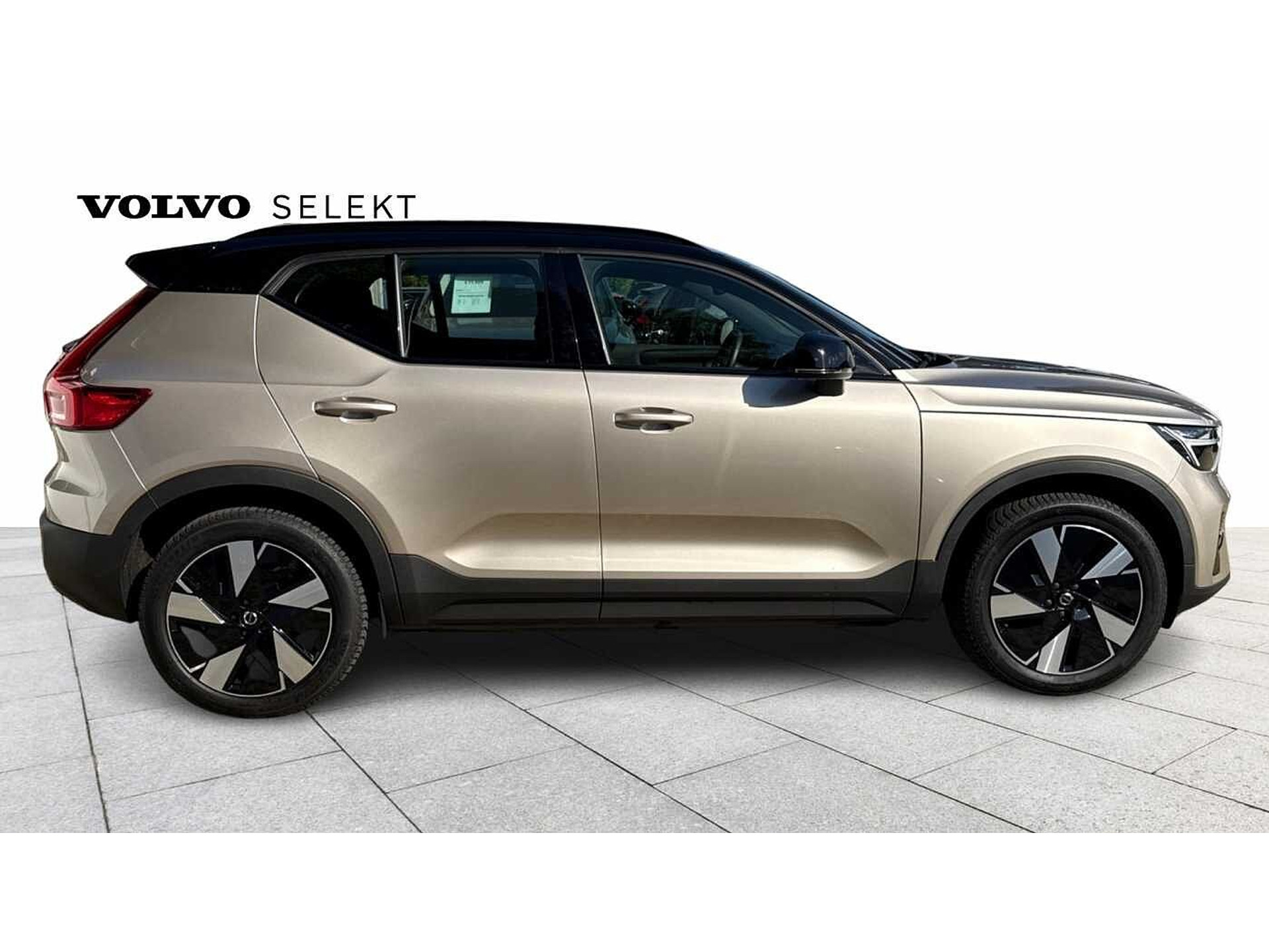 Volvo XC40 Recharge Core, P6 Single Motor Extended Range, Elektrisch 48482131-4.jpg | ACB Woluwe