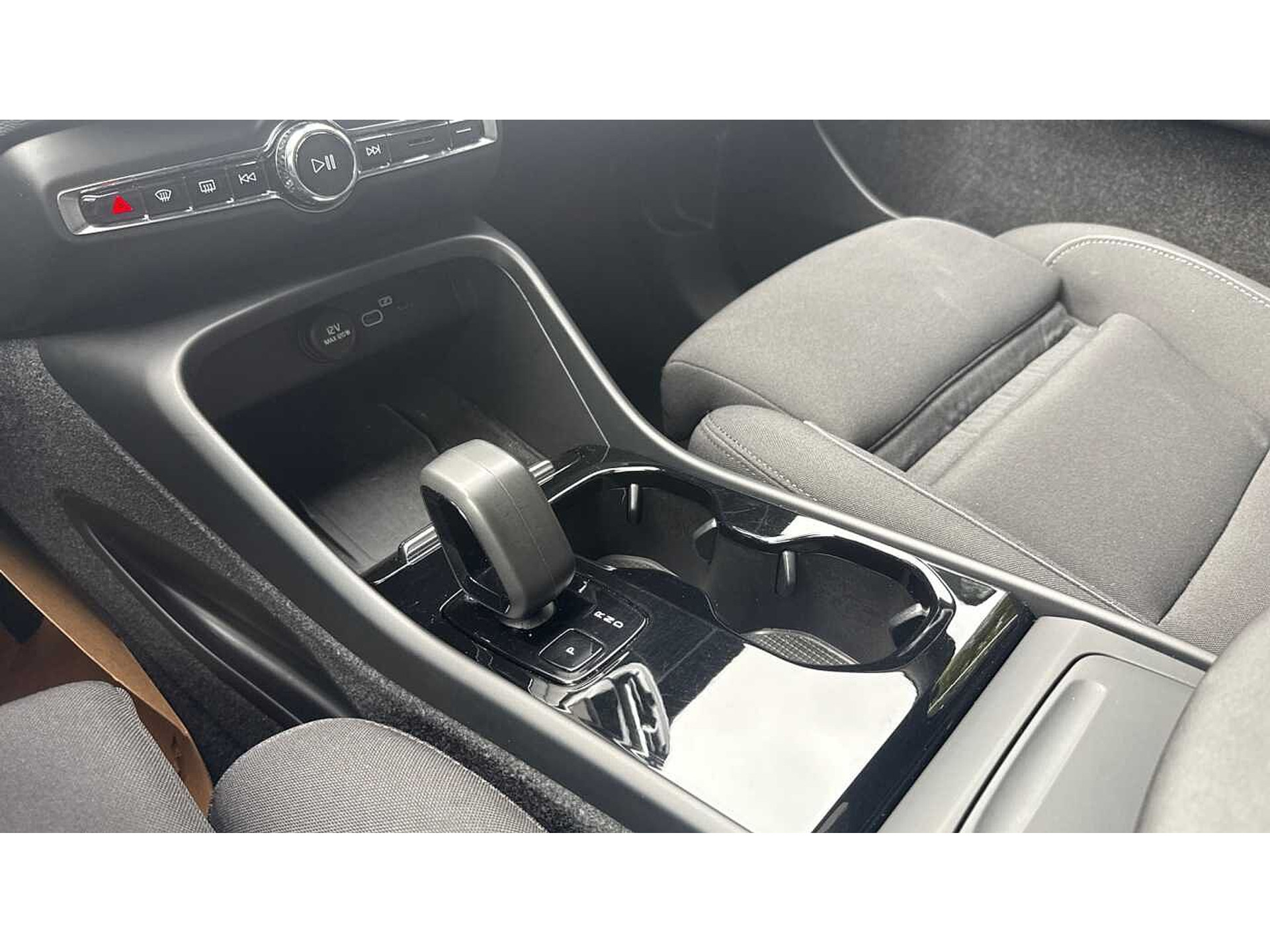 Volvo C40 Recharge Core, Single Motor Extended Range, Elektrisch 48482132-17.jpg | ACB Woluwe