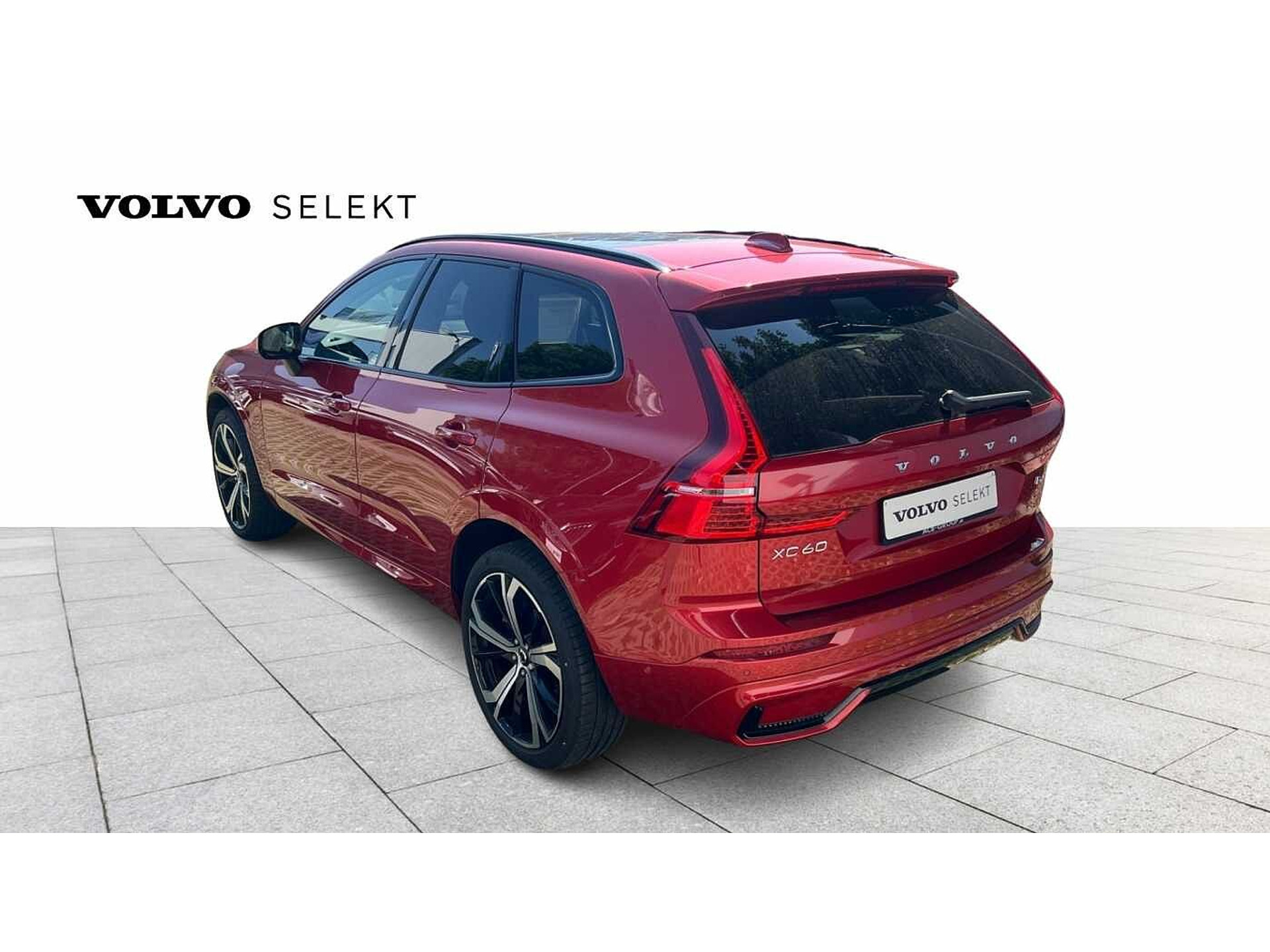 Volvo XC60 B4 Mild Hybrid, Plus Dark 48482134-1.jpg | ACB Woluwe