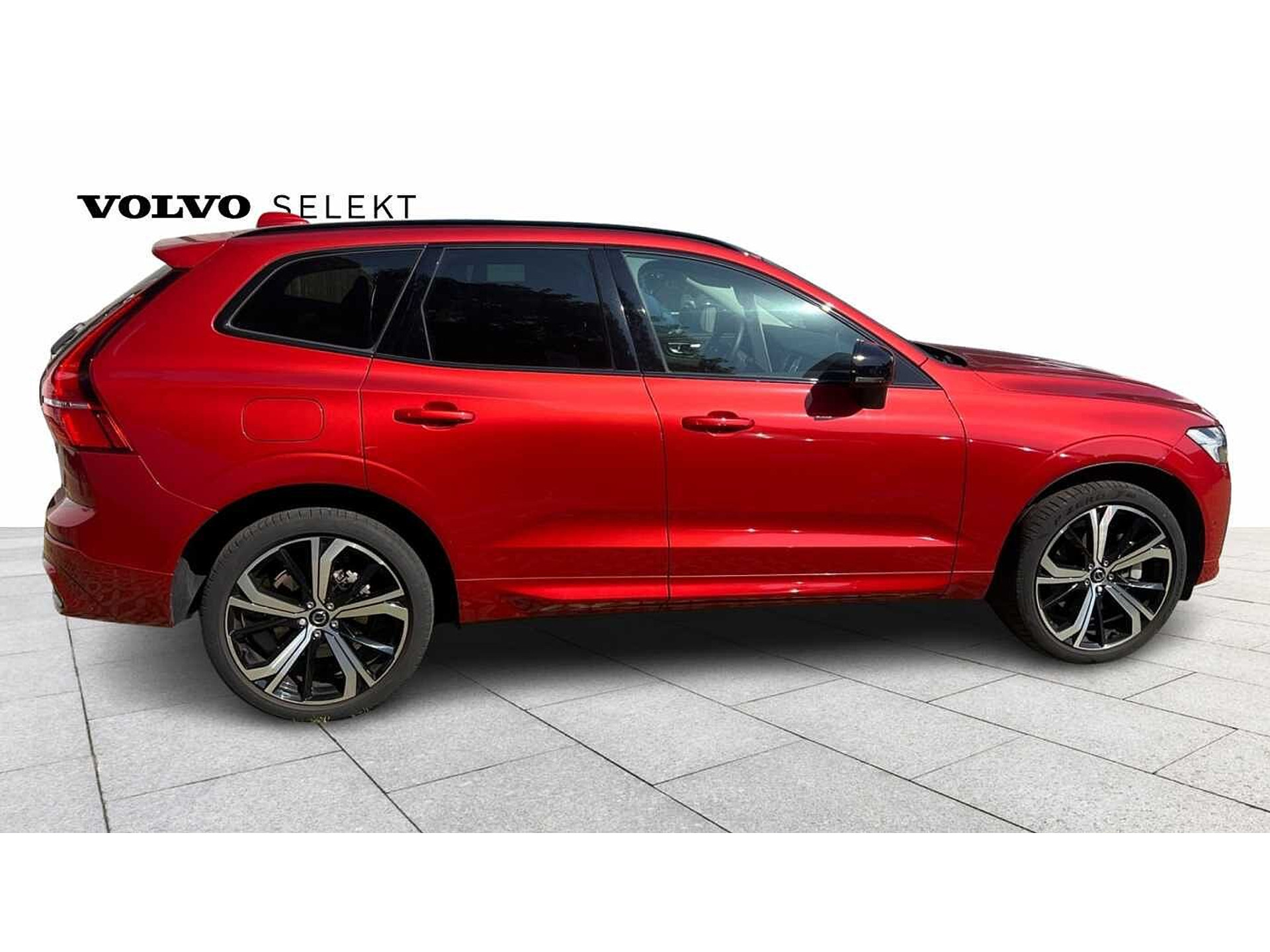 Volvo XC60 B4 Mild Hybrid, Plus Dark 48482134-4.jpg | ACB Woluwe
