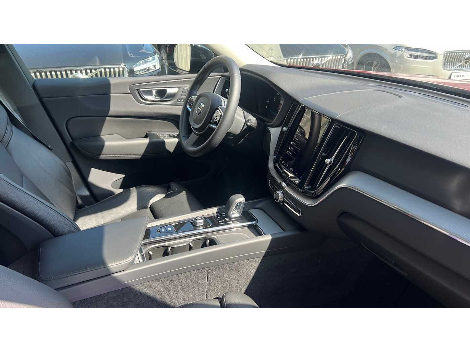 Volvo XC60 B4 Mild Hybrid, Plus Dark 48482134-7.jpg | ACB Woluwe