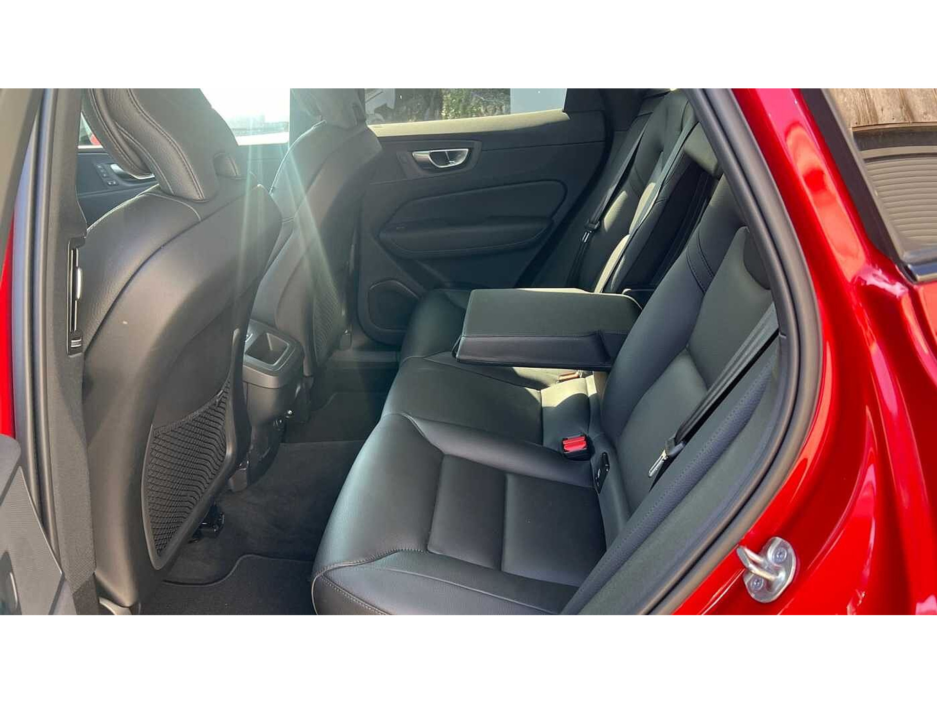 Volvo XC60 B4 Mild Hybrid, Plus Dark 48482134-9.jpg | ACB Woluwe