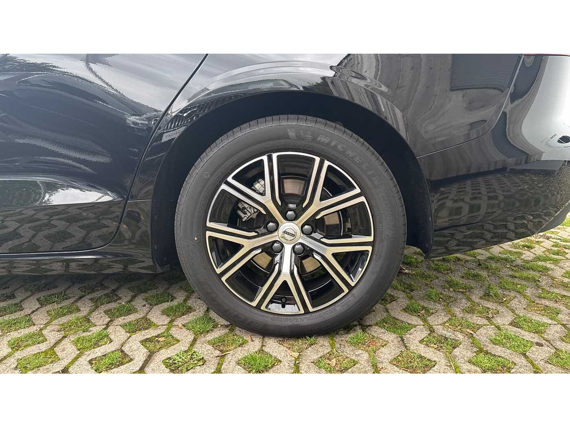 Volvo V60 Core, B4 mild hybrid, Diesel 48482139-14.jpg | ACB Woluwe