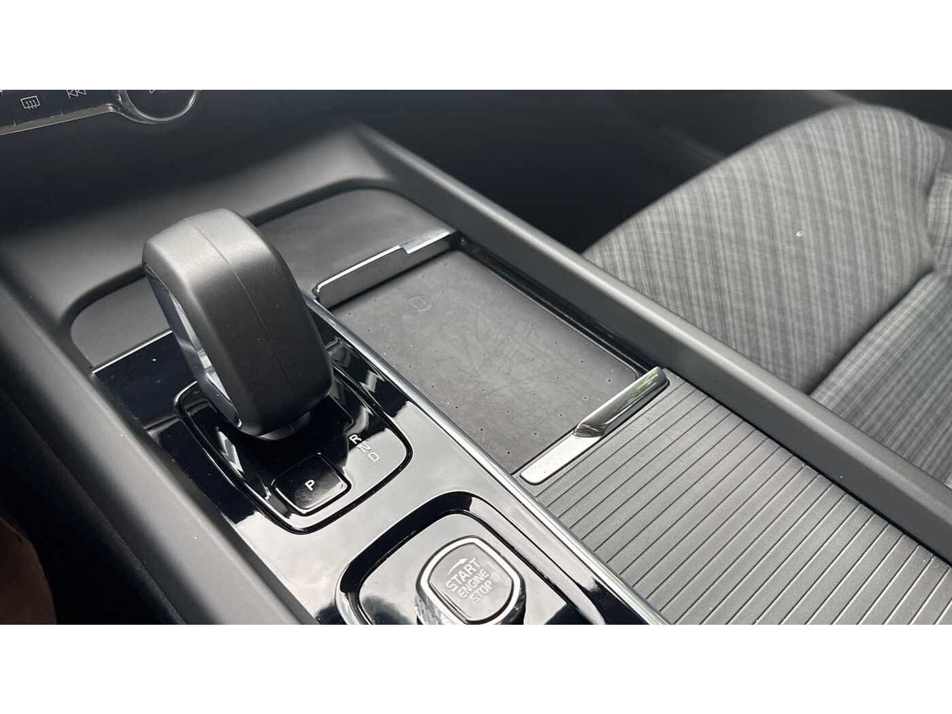 Volvo V60 Core, B4 mild hybrid, Diesel 48482139-19.jpg | ACB Woluwe