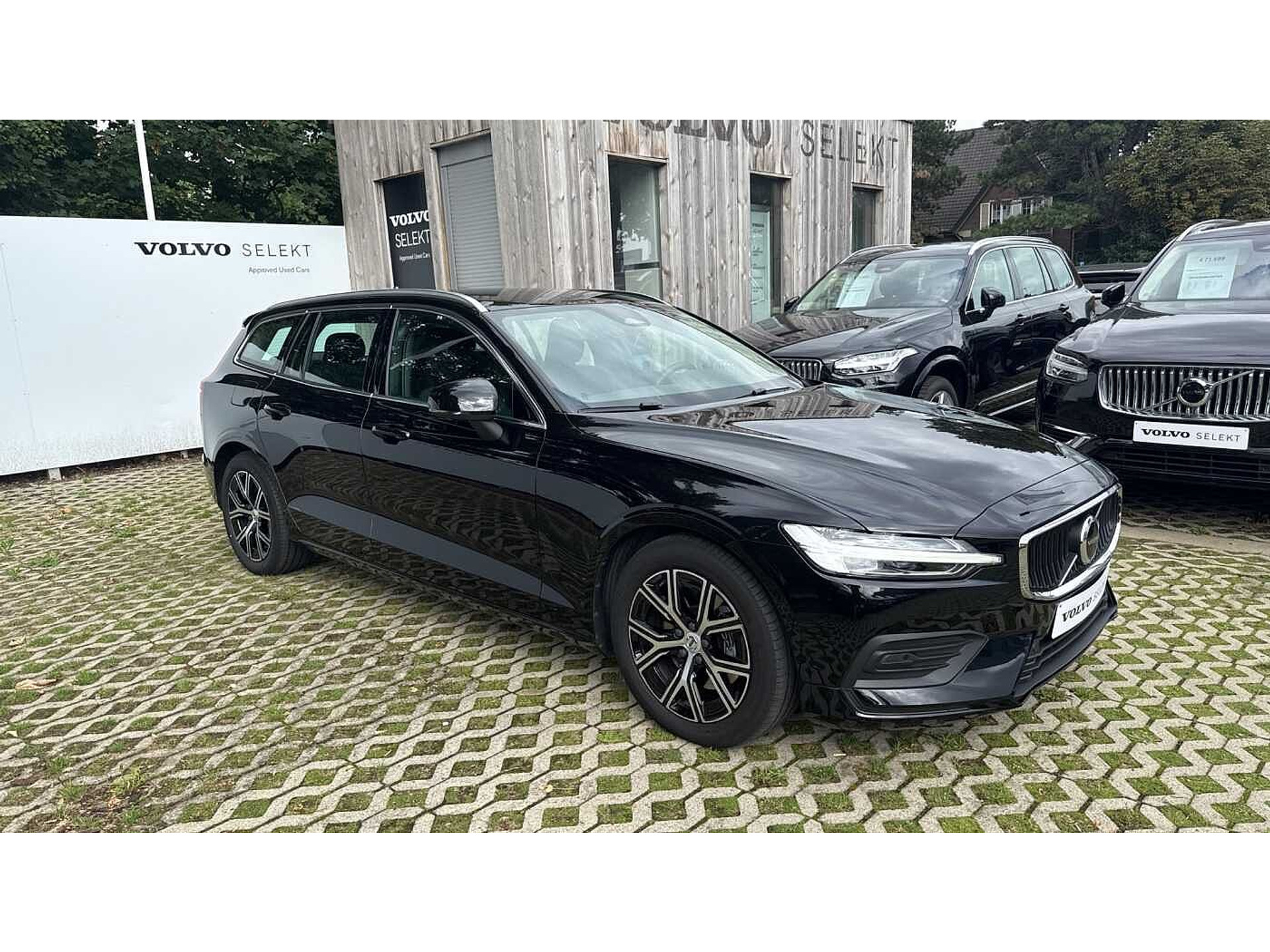 Volvo V60 Core, B4 mild hybrid, Diesel 48482139-5.jpg | ACB Woluwe