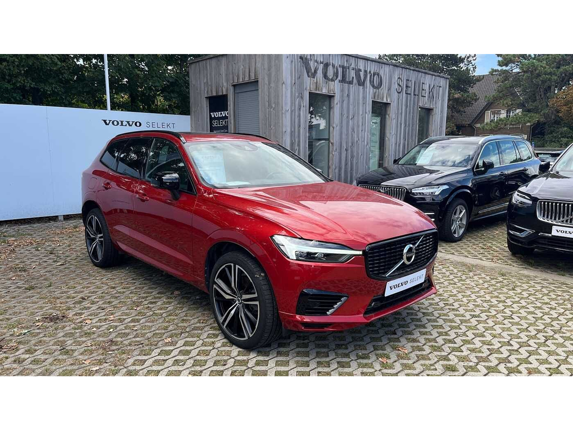 Volvo XC60 Recharge R-Design, T8 AWD Plug in hybride 48482156-5.jpg | ACB Woluwe