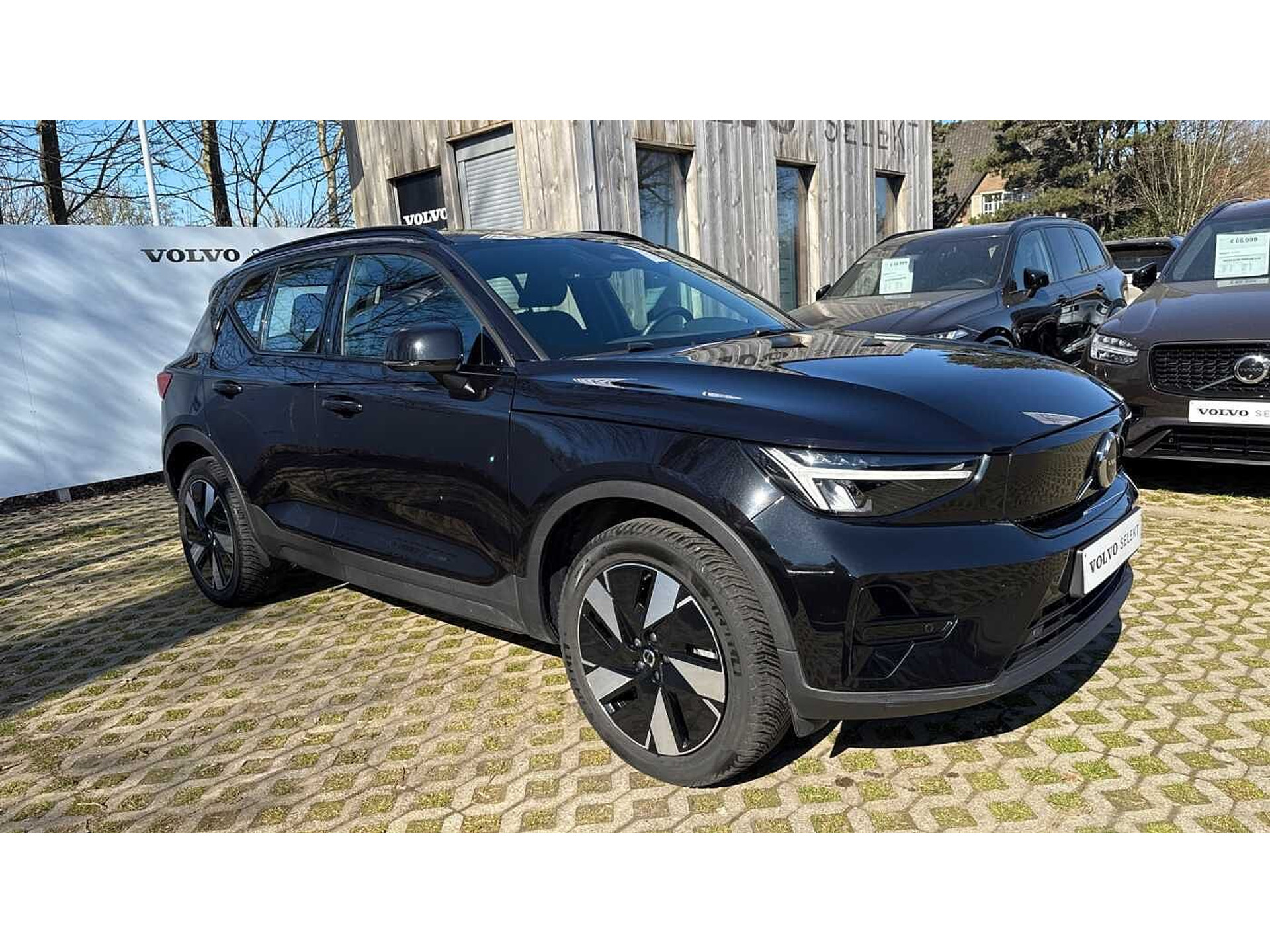 Volvo XC40 Recharge Core, Single Motor Extended Range 48485182-5.jpg | ACB Woluwe