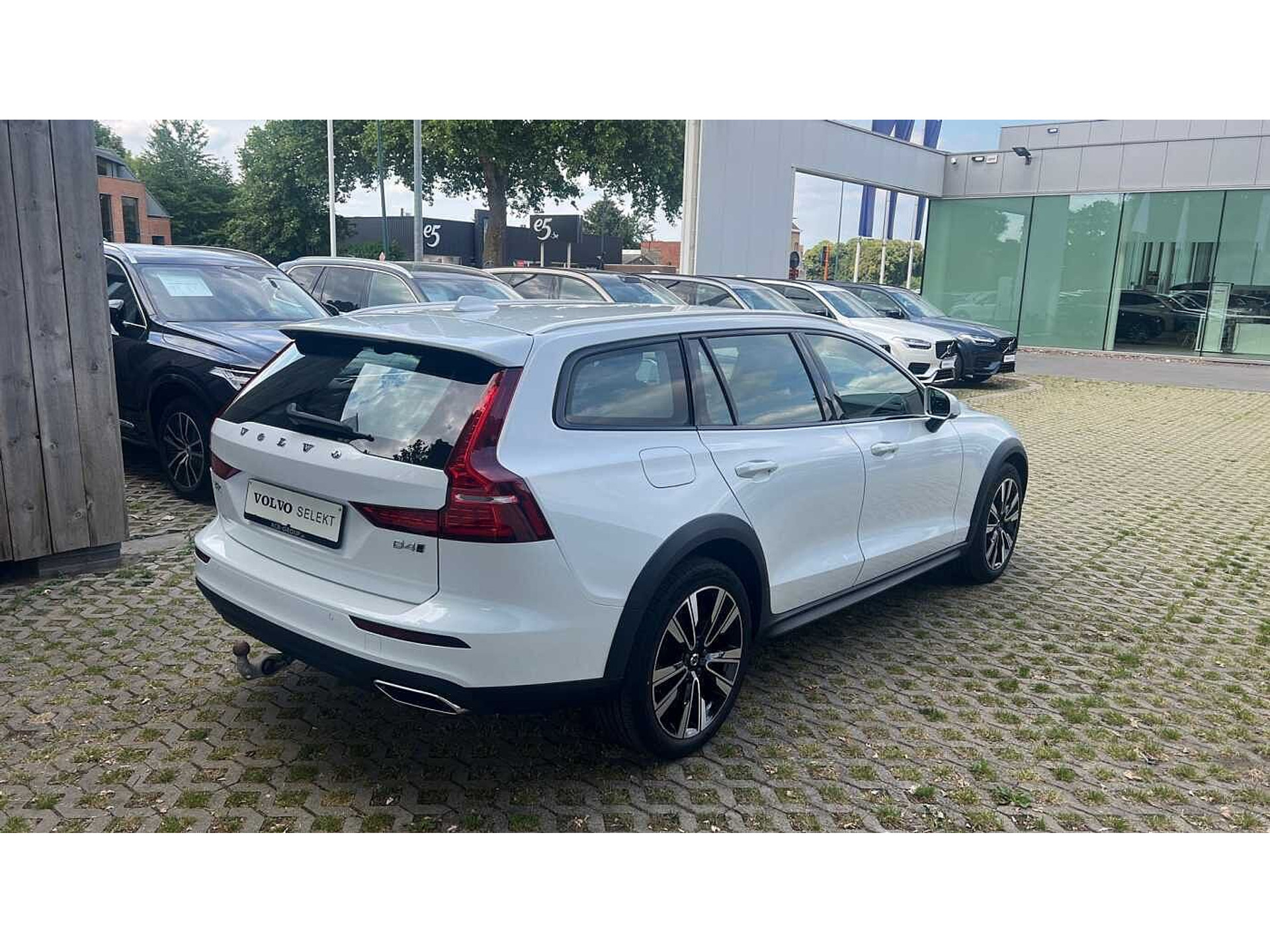 Volvo V60 Cross Country Pro , B4 AWD mild hybrid 48533053-6.jpg | ACB Woluwe
