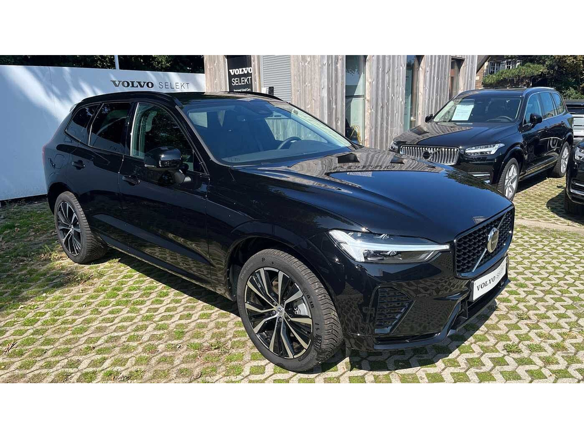 Volvo XC60 B4 Mild Hybrid, Plus Dark 48533055-5.jpg | ACB Woluwe