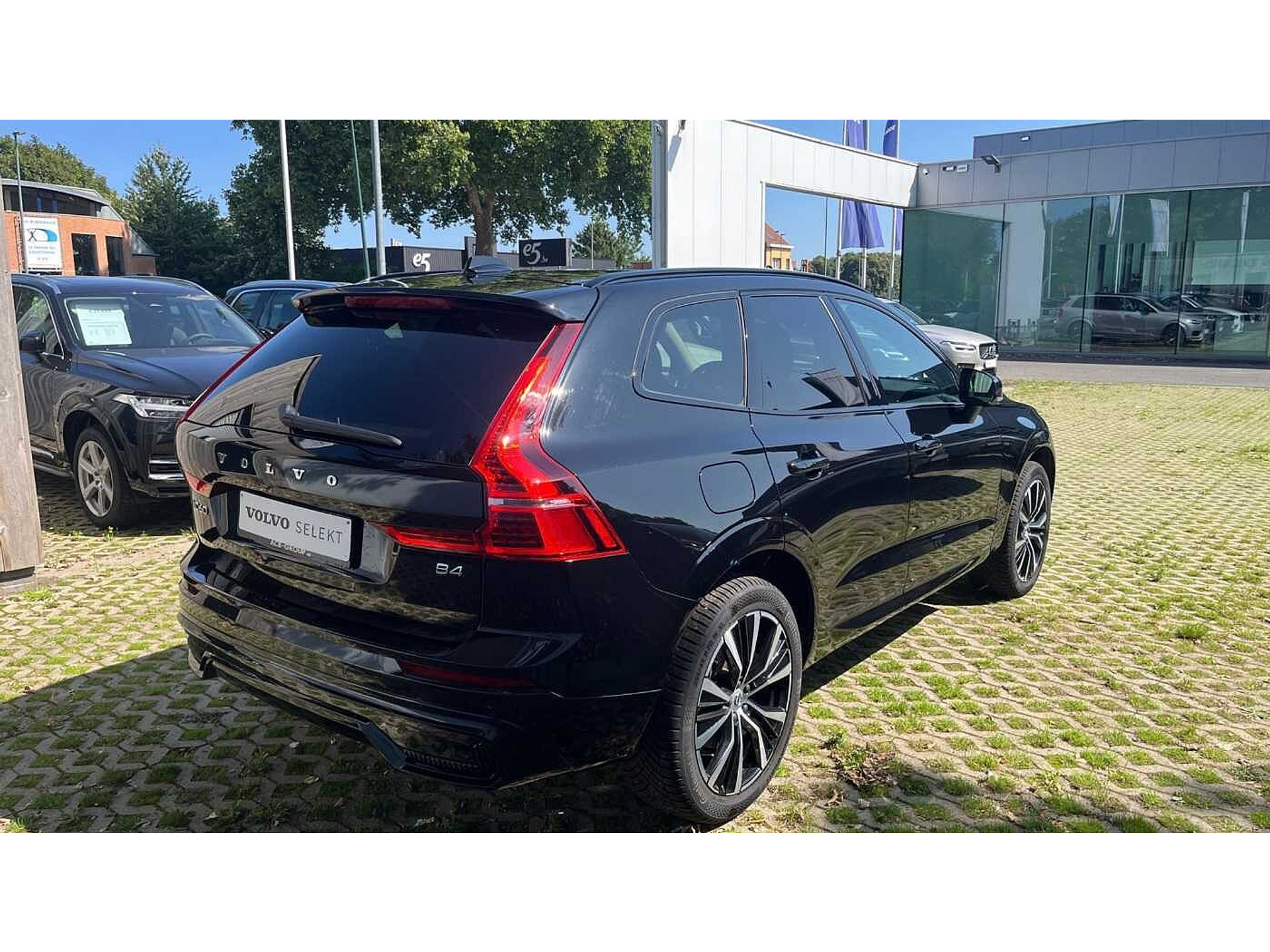 Volvo XC60 B4 Mild Hybrid, Plus Dark 48533055-6.jpg | ACB Woluwe