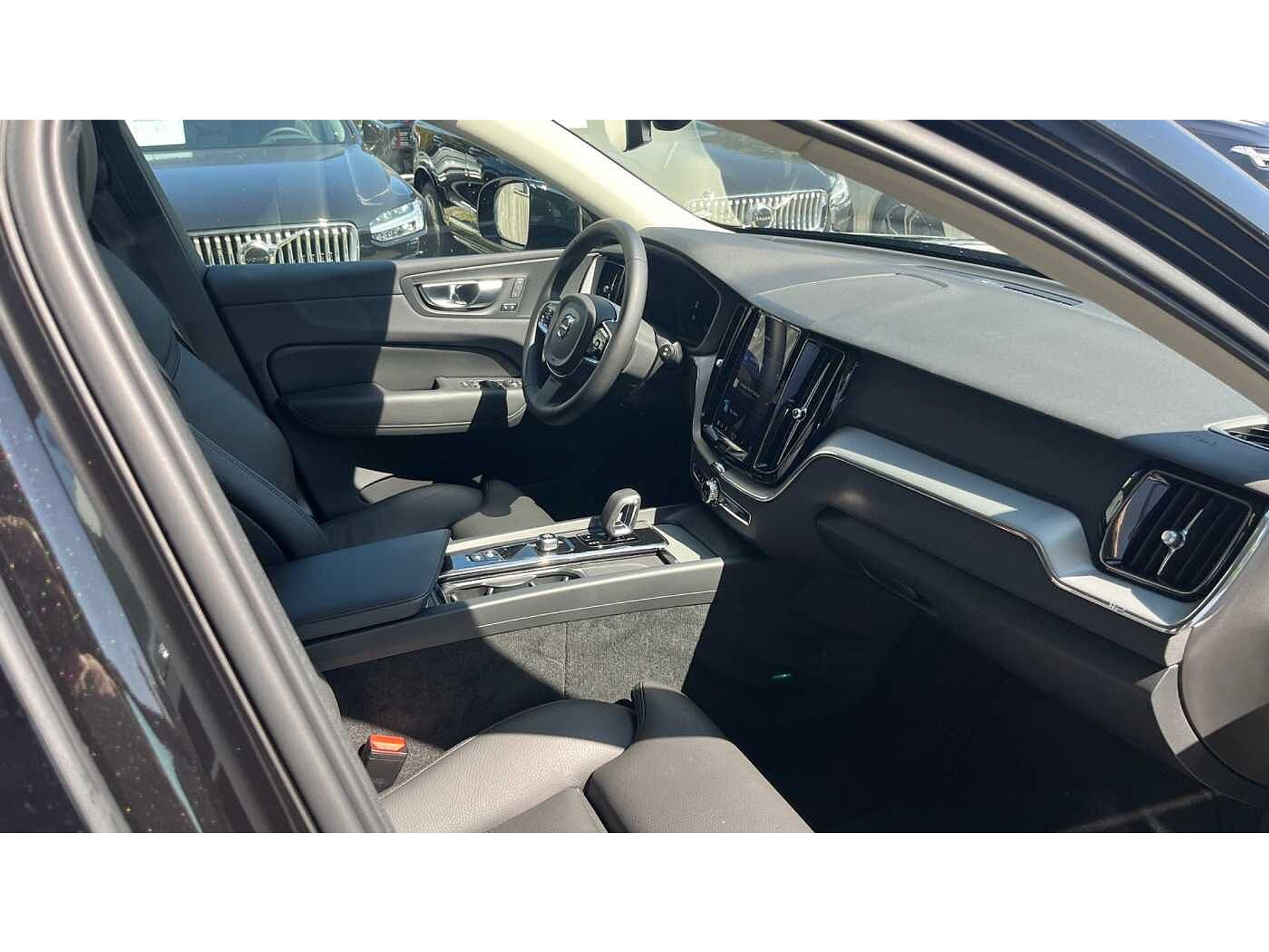 Volvo XC60 B4 Mild Hybrid, Plus Dark 48533055-7.jpg | ACB Woluwe