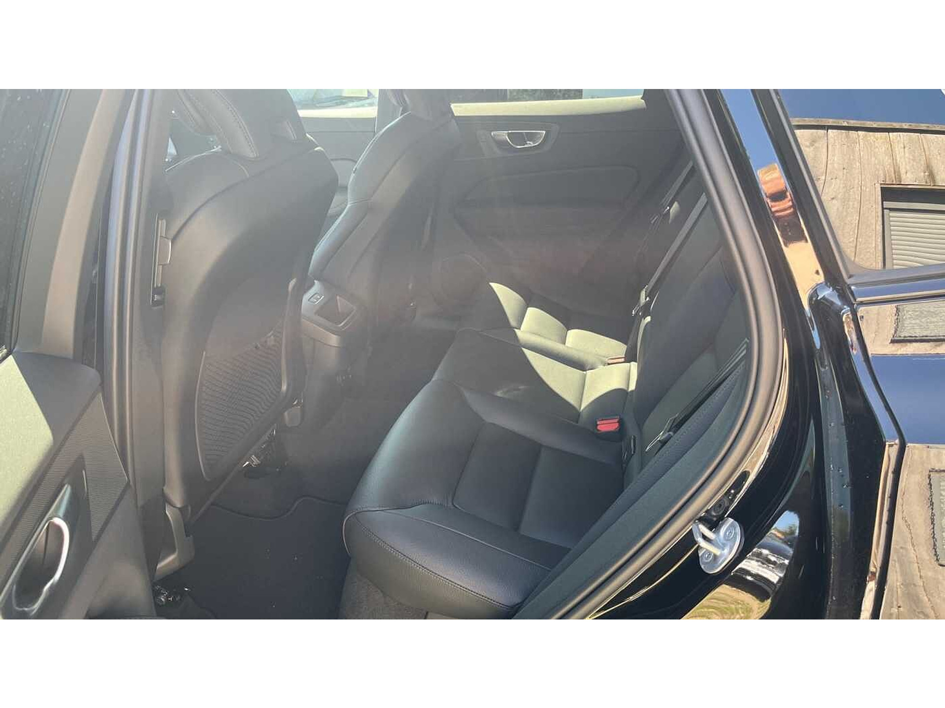 Volvo XC60 B4 Mild Hybrid, Plus Dark 48533055-9.jpg | ACB Woluwe