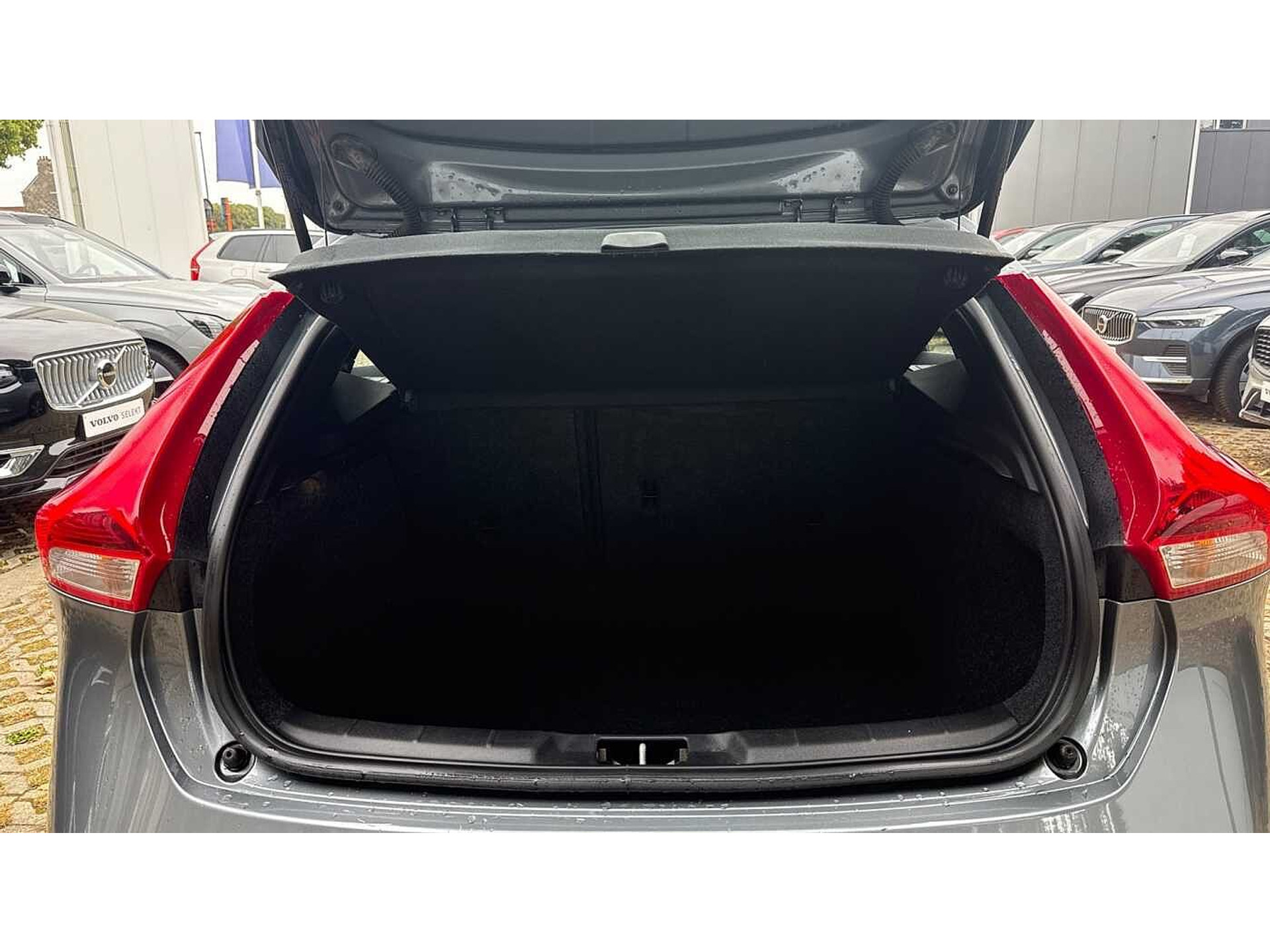 Volvo V40 Sport Edition T2 Geartronic 48533060-10.jpg | ACB Woluwe