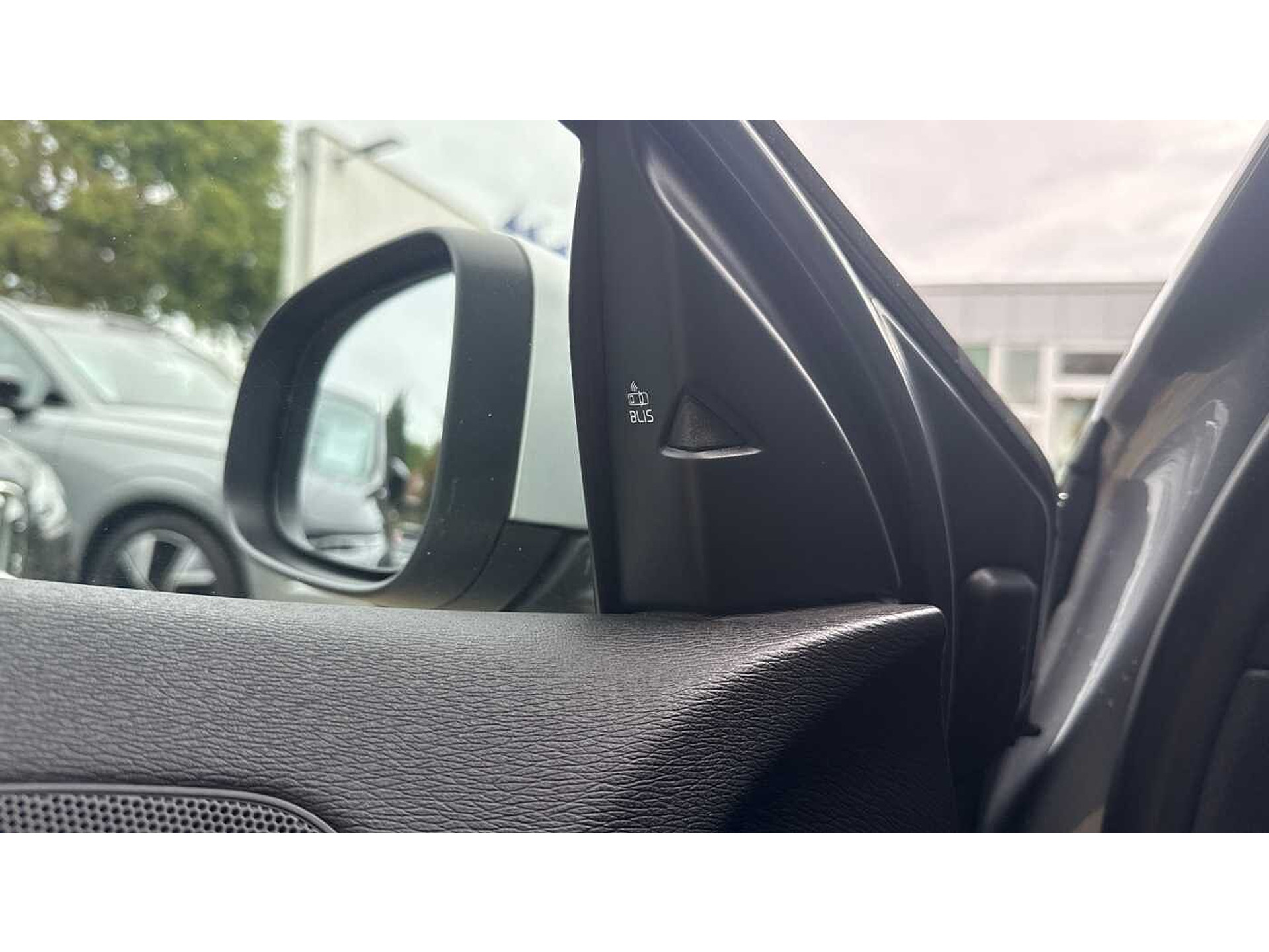 Volvo V40 Sport Edition T2 Geartronic 48533060-17.jpg | ACB Woluwe