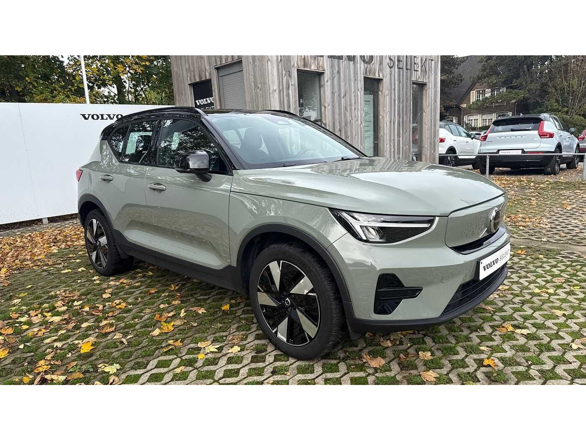 Volvo XC40 Recharge Core, Single Motor Extended Range, Elektrisch 48569546-5.jpg | ACB Woluwe