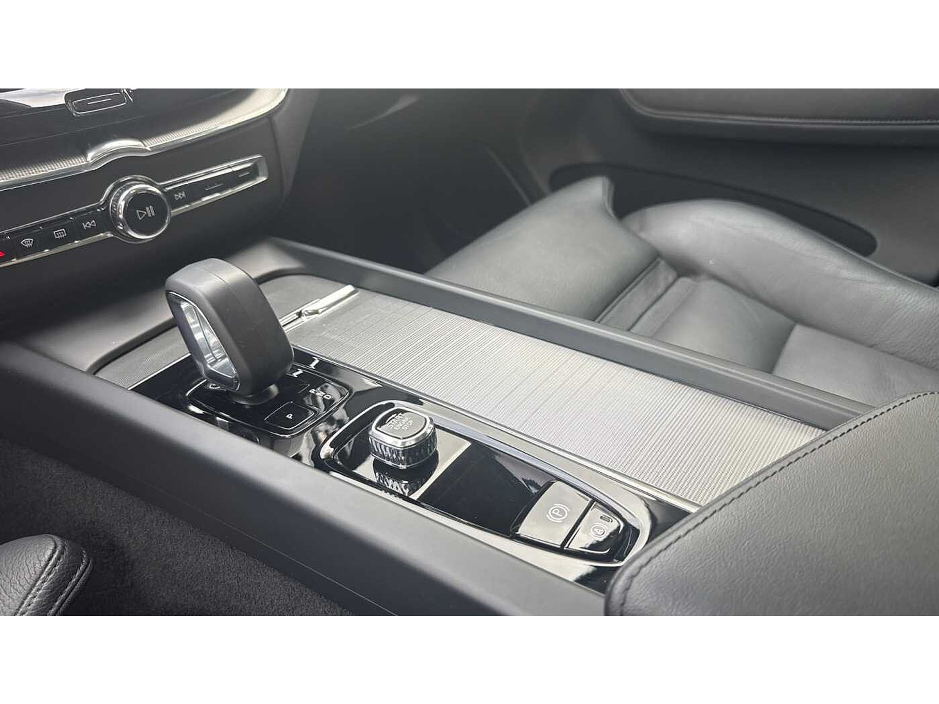 Volvo XC60 Recharge Plus Bright, T6 AWD plug-in hybrid 48569547-18.jpg | ACB Woluwe