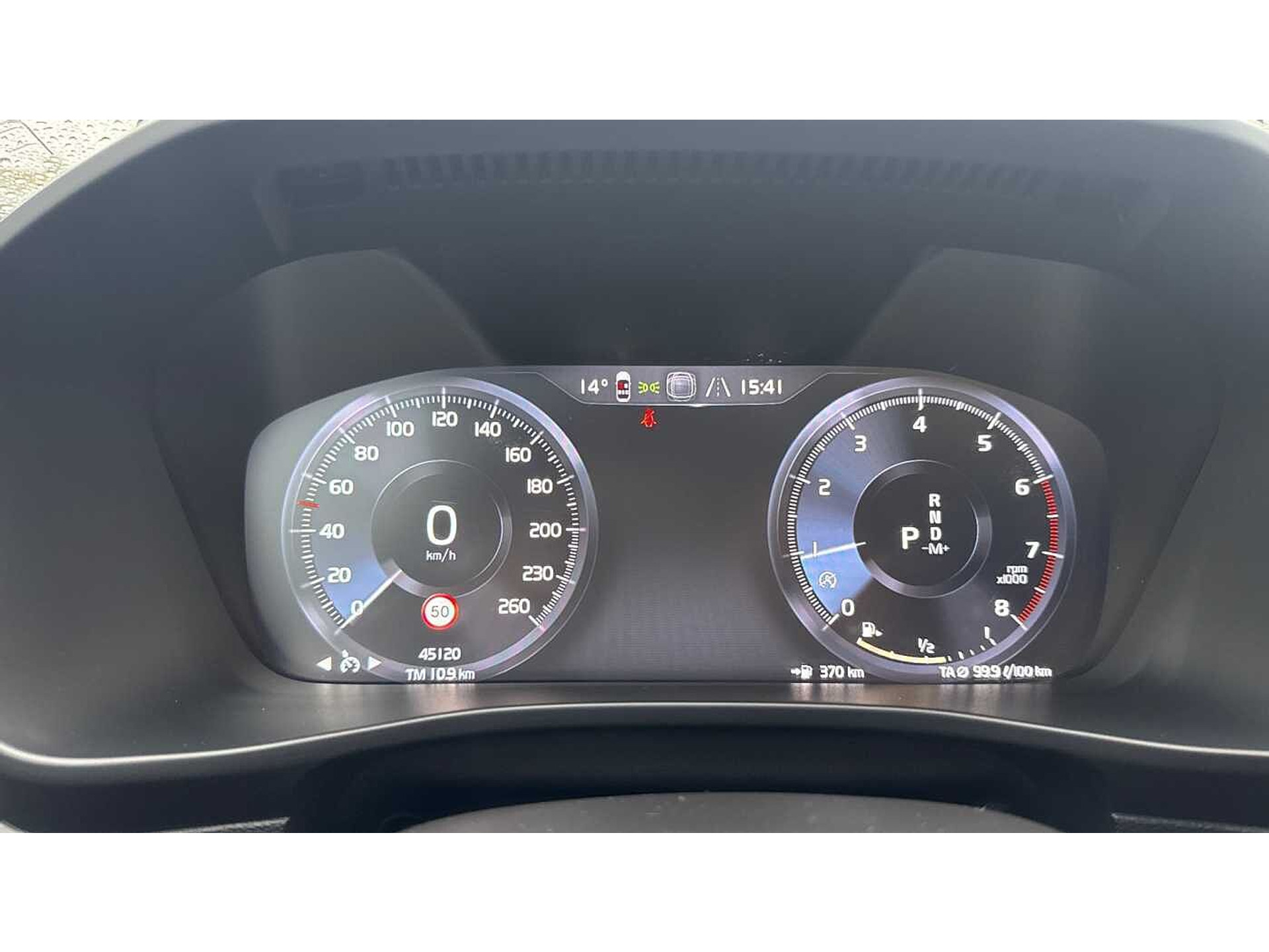 Volvo XC40 Core, T2 Automaat, Benzine 48630663-12.jpg | ACB Woluwe