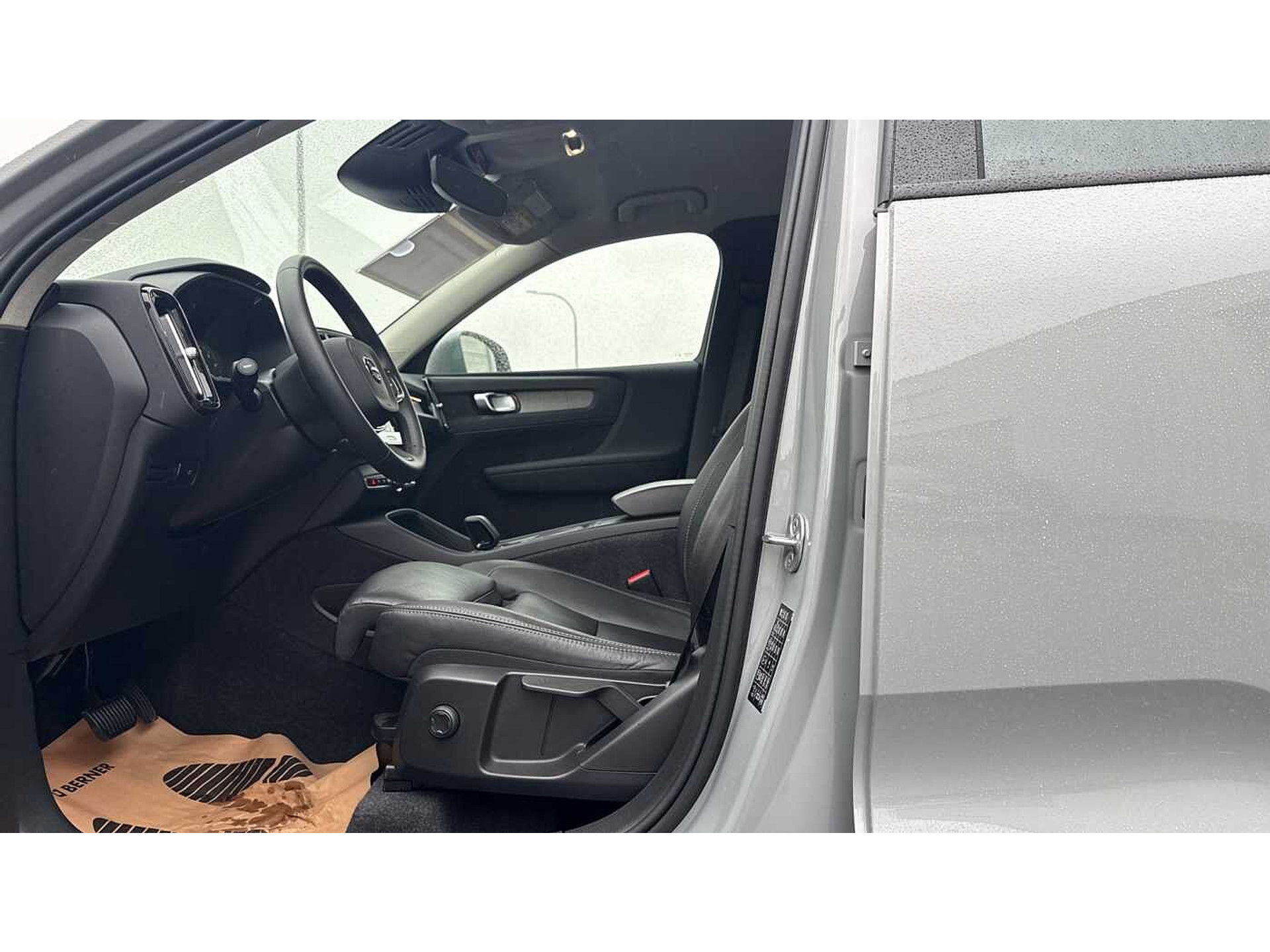 Volvo XC40 Core, T2 Automaat, Benzine 48630663-20.jpg | ACB Woluwe