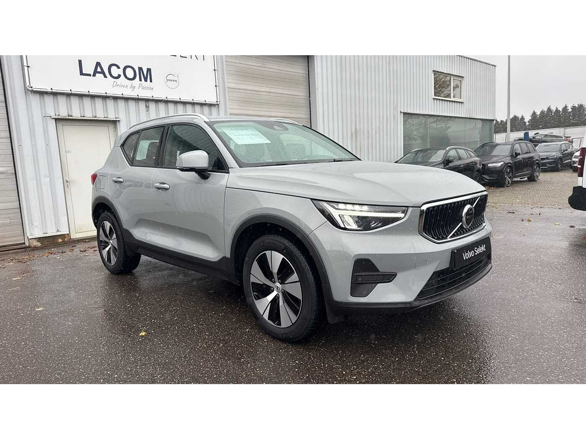 Volvo XC40 Core, T2 Automaat, Benzine 48630663-5.jpg | ACB Woluwe