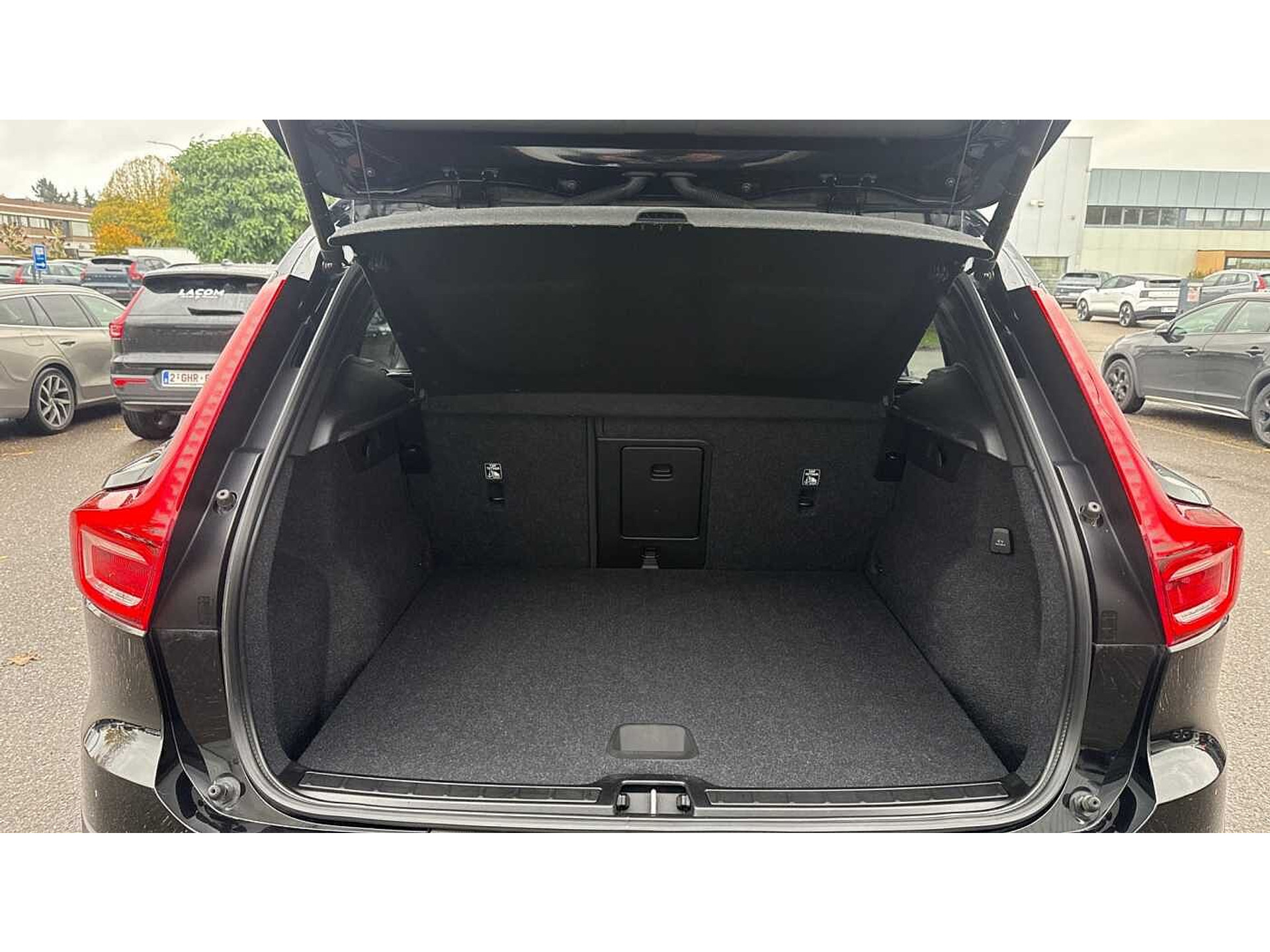 Volvo XC40 Recharge Plus Dark, T4 Plug-in hybrid 48700514-10.jpg | ACB Woluwe