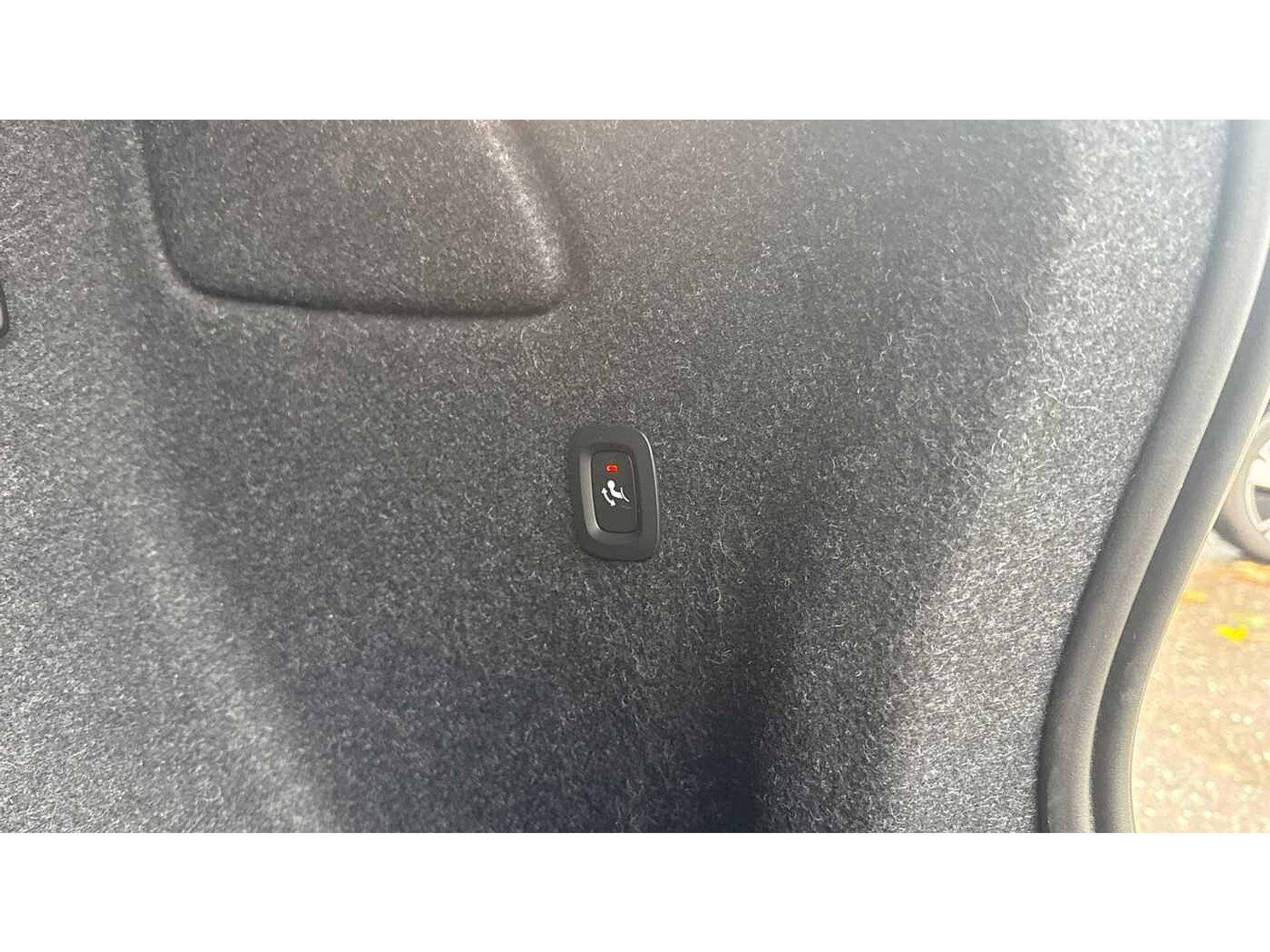 Volvo XC40 Recharge Plus Dark, T4 Plug-in hybrid 48700514-23.jpg | ACB Woluwe