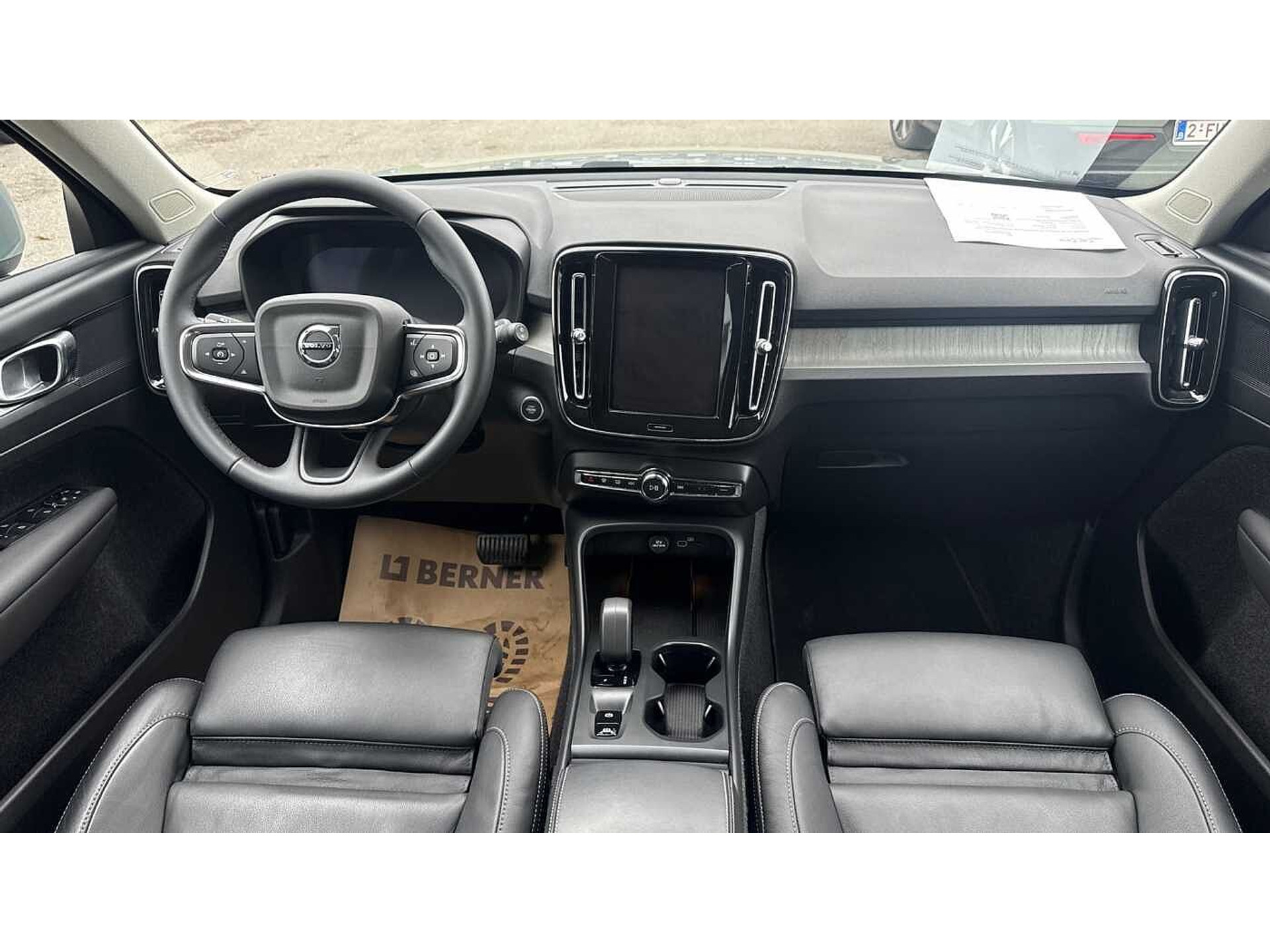 Volvo XC40 Core, B3 Mild hybrid, Benzine 48811681-8.jpg | ACB Woluwe