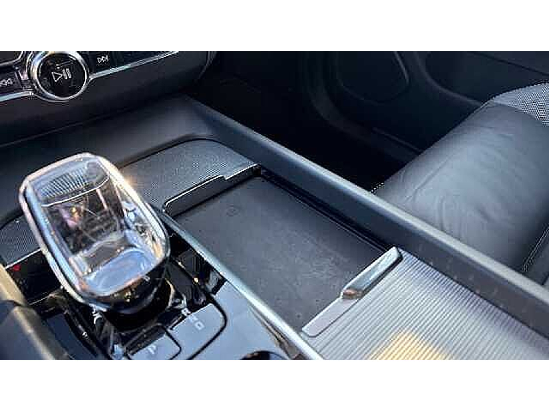 Volvo XC60 Recharge Ultimate Dark, T8 AWD Plug in Hybride 48812279-21.jpg | ACB Woluwe