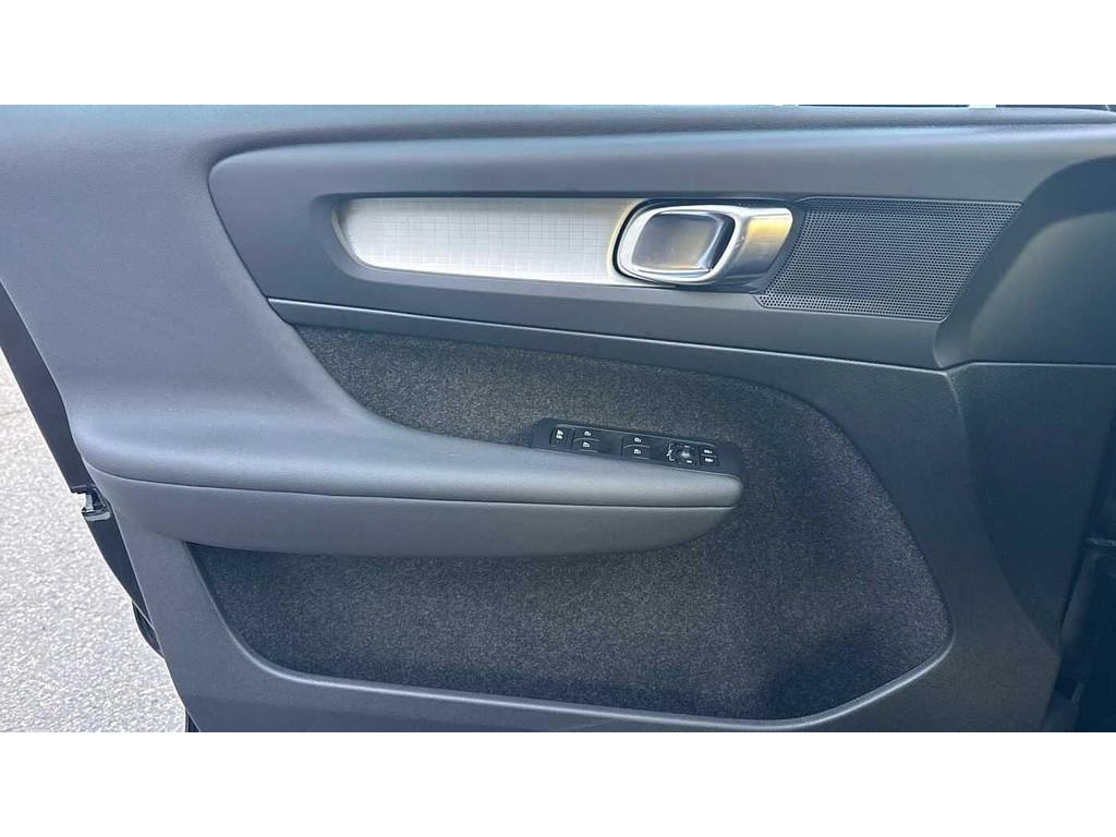 Volvo XC40 Core, T2 Automaat , Benzine 50001450-17.jpg | ACB Zaventem