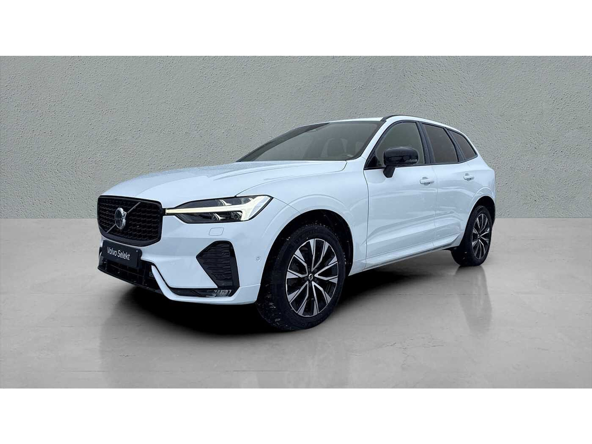 Volvo XC60 Plus, B4 mild hybrid, Diesel, Dark 50050701-0.jpg | ACB Woluwe