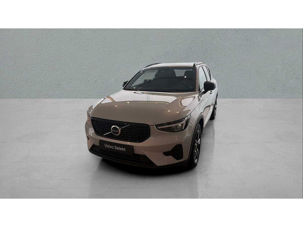 Volvo XC40 Plus, B3 Mild hybrid, Benzine, Dark 50303967-0.jpg | ACB Zaventem